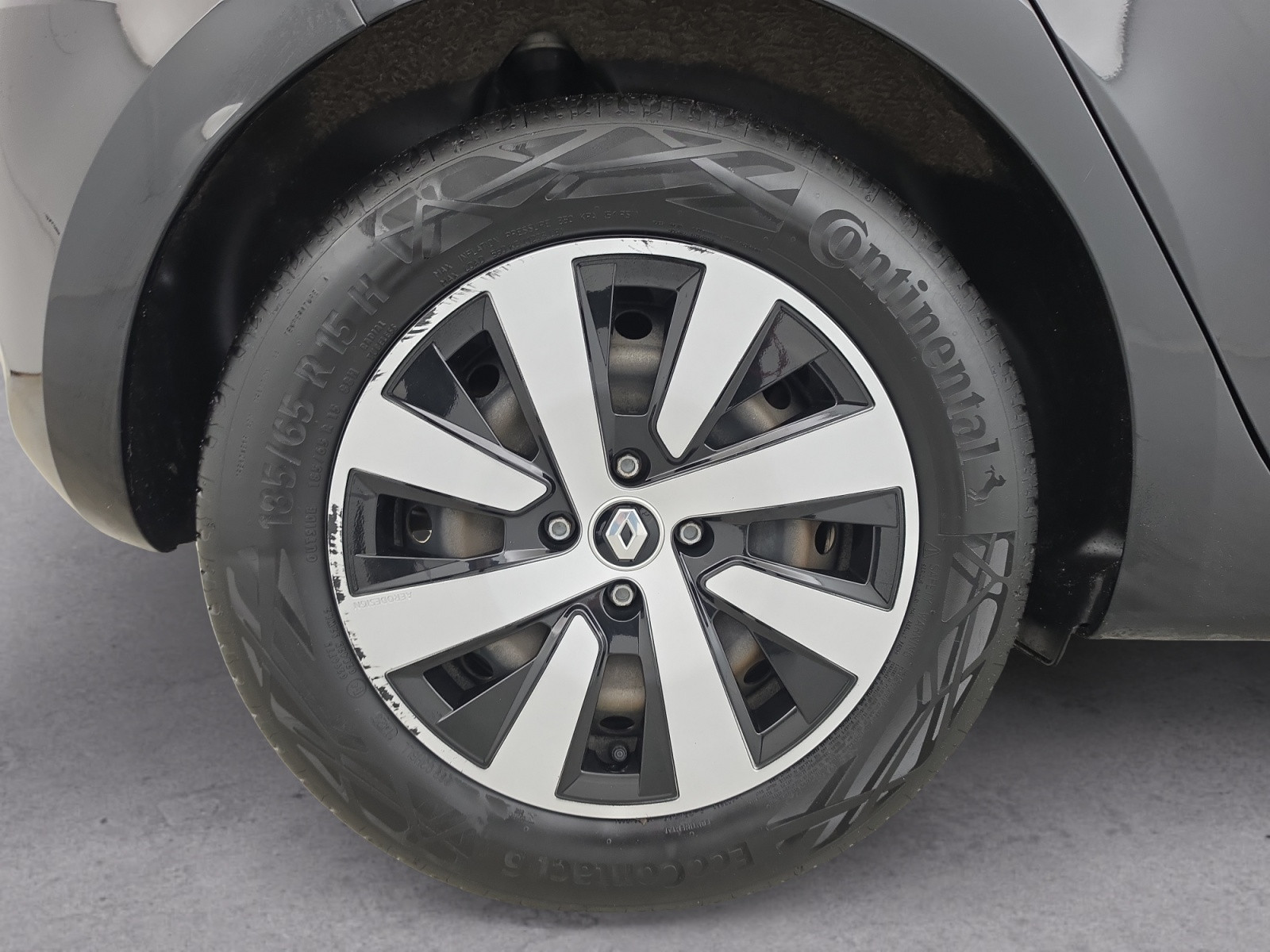 Vente en ligne Renault Clio 5 Clio TCe 90 au prix de 14 490 €