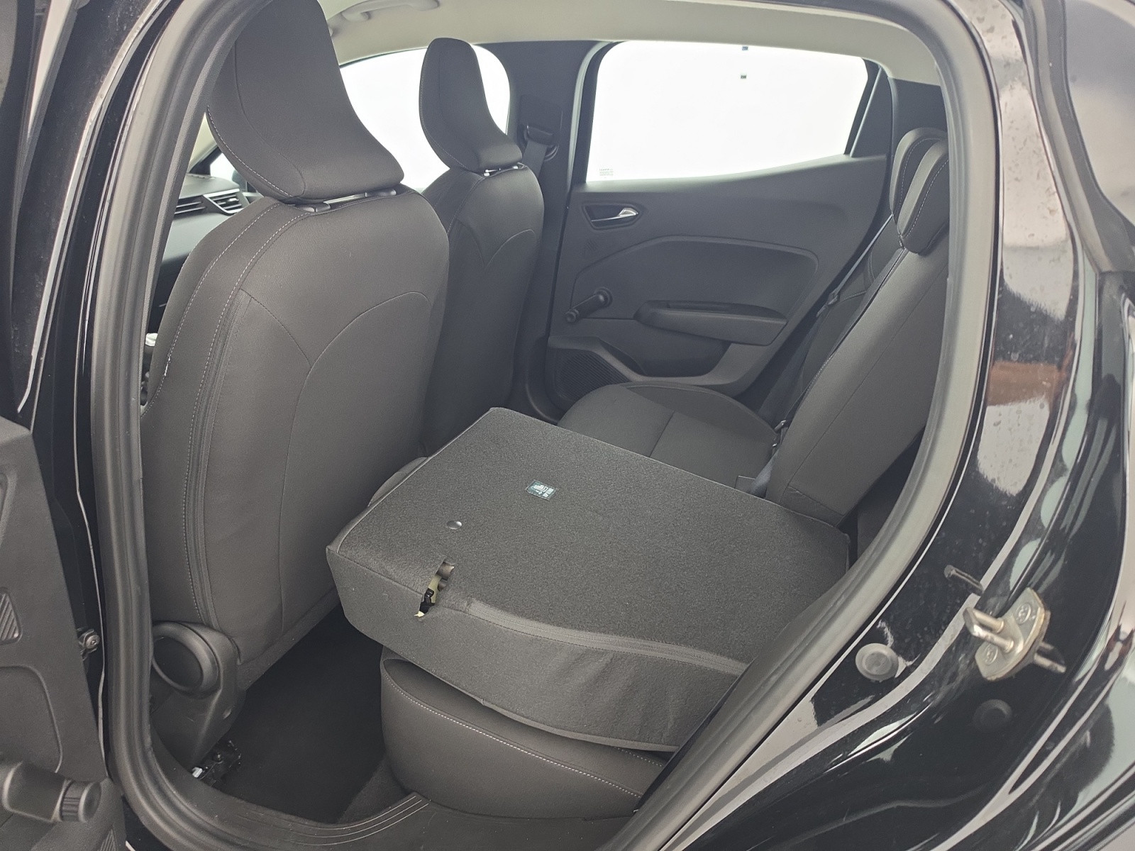 Vente en ligne Renault Clio 5 Clio TCe 90 au prix de 14 490 €
