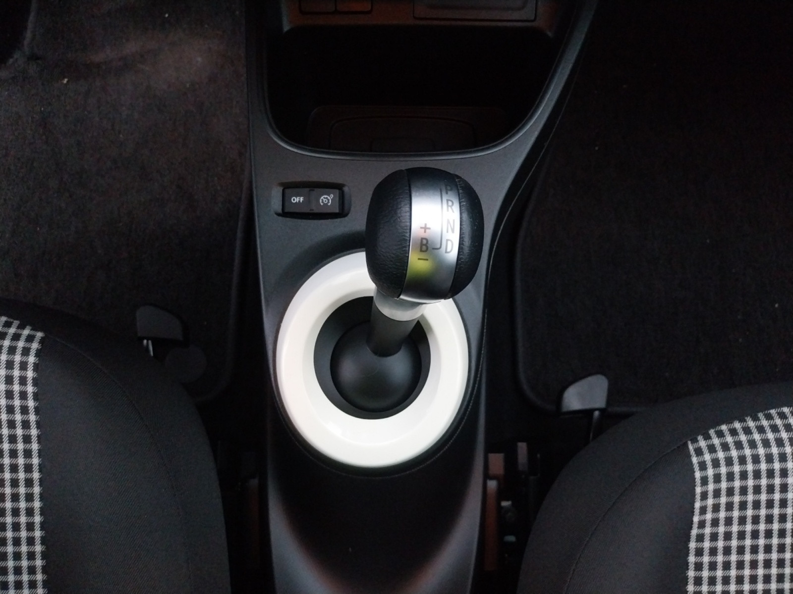 Vente en ligne Renault Twingo Electrique Twingo III E-Tech au prix de 12 490 €