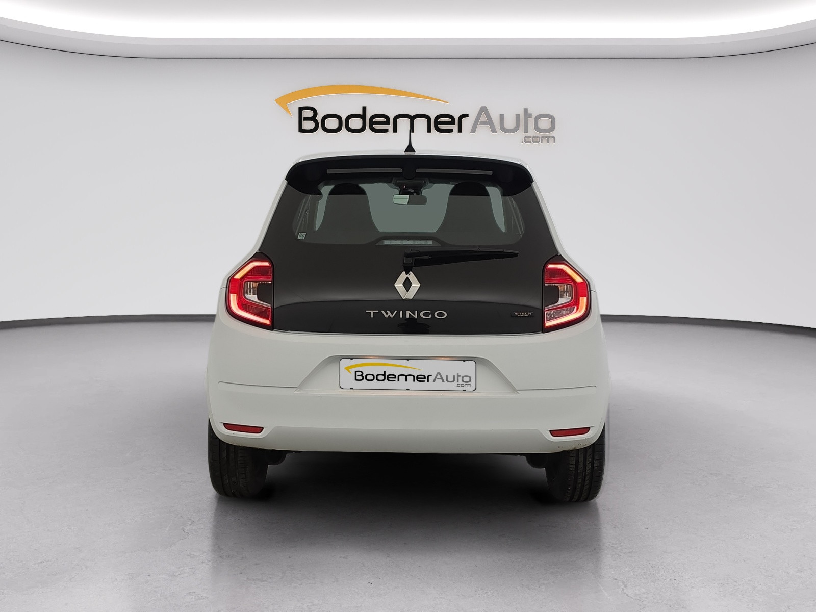 Vente en ligne Renault Twingo Electrique Twingo III E-Tech au prix de 11 990 €