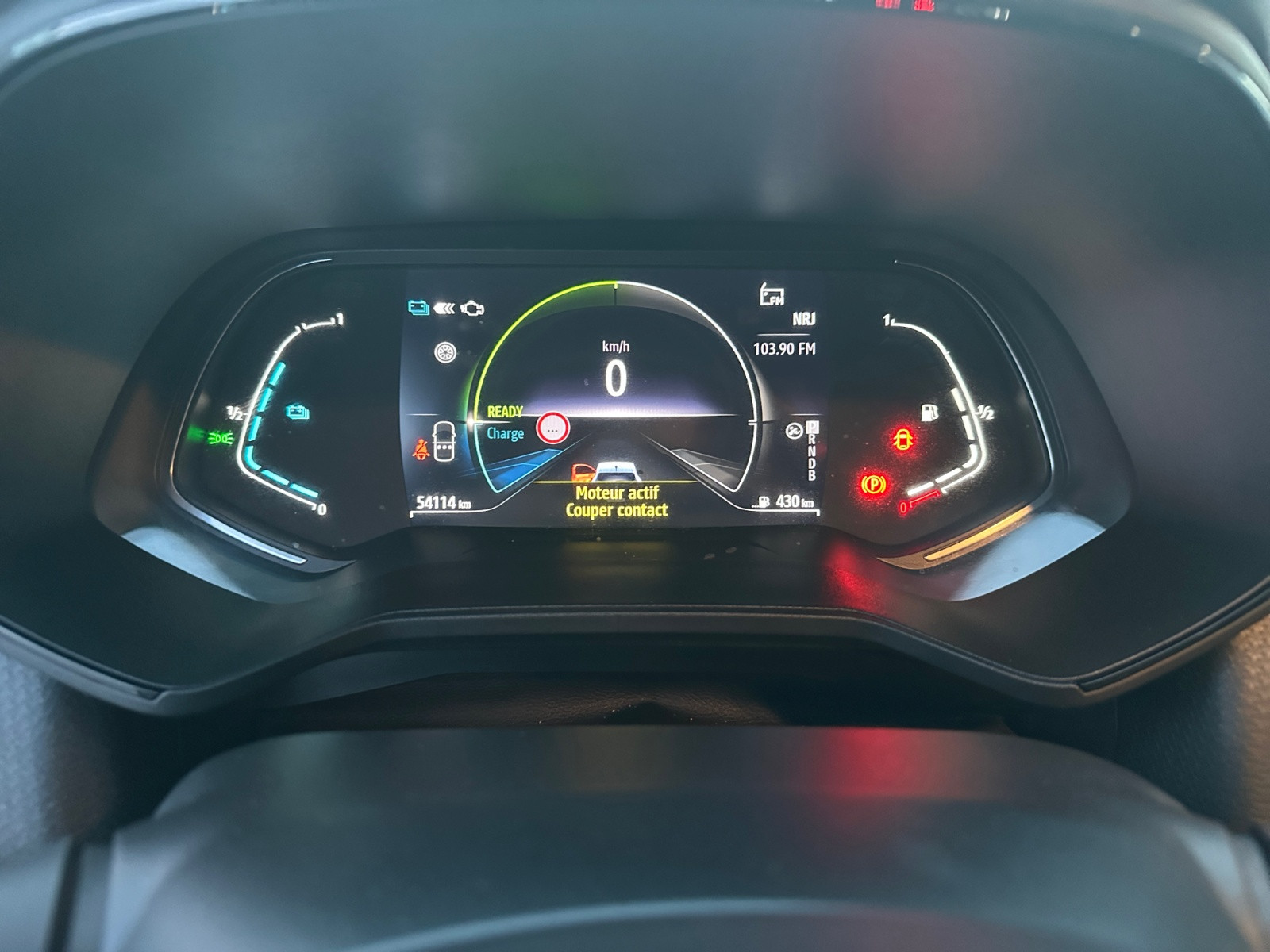 Vente en ligne Renault Clio 5 Clio E-Tech 140 - 21N au prix de 15 990 €