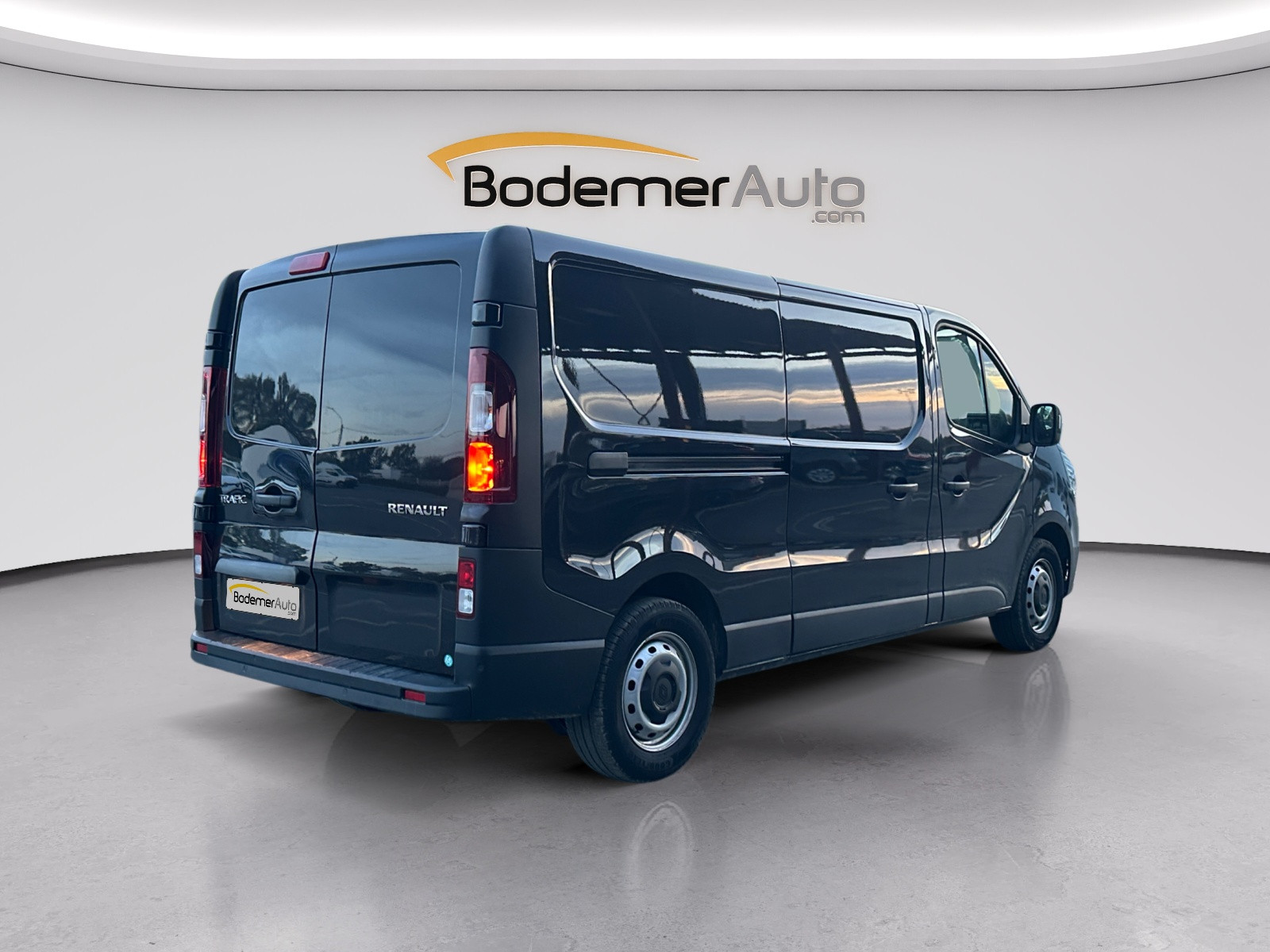 Vente en ligne Renault Trafic Cabine Approfondie TRAFIC CA BLUE DCI 150 L2H1 3T GSR2 au prix de 33 990 €
