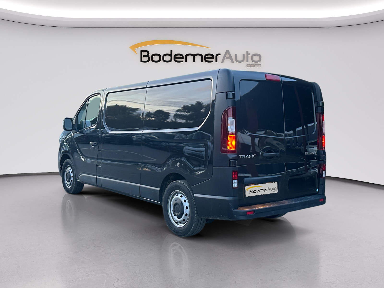 Vente en ligne Renault Trafic Cabine Approfondie TRAFIC CA BLUE DCI 150 L2H1 3T GSR2 au prix de 33 990 €