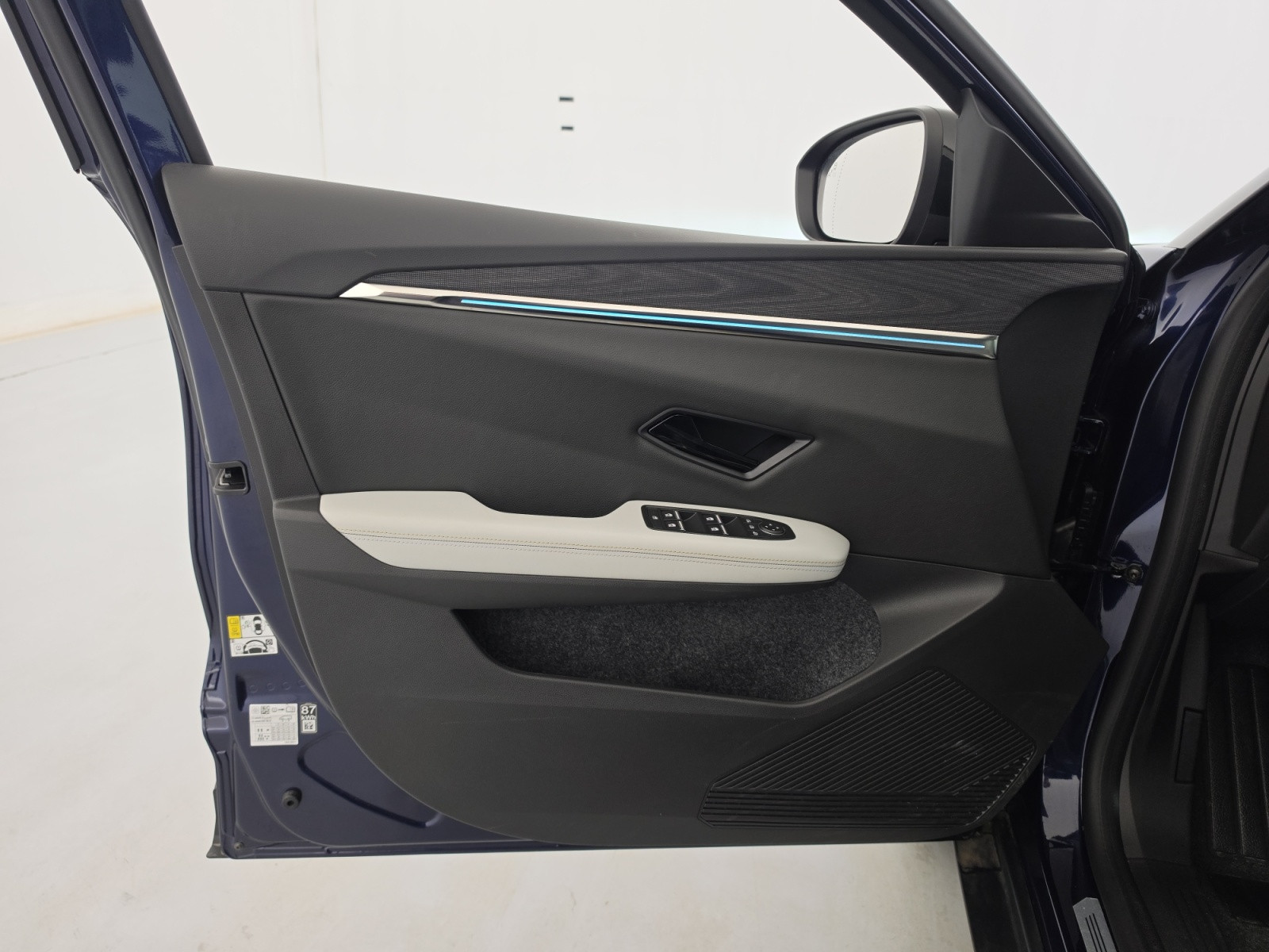 Vente en ligne Renault Scenic E-Tech Scenic E-Tech électrique 220 ch grande autonomie au prix de 40 990 €
