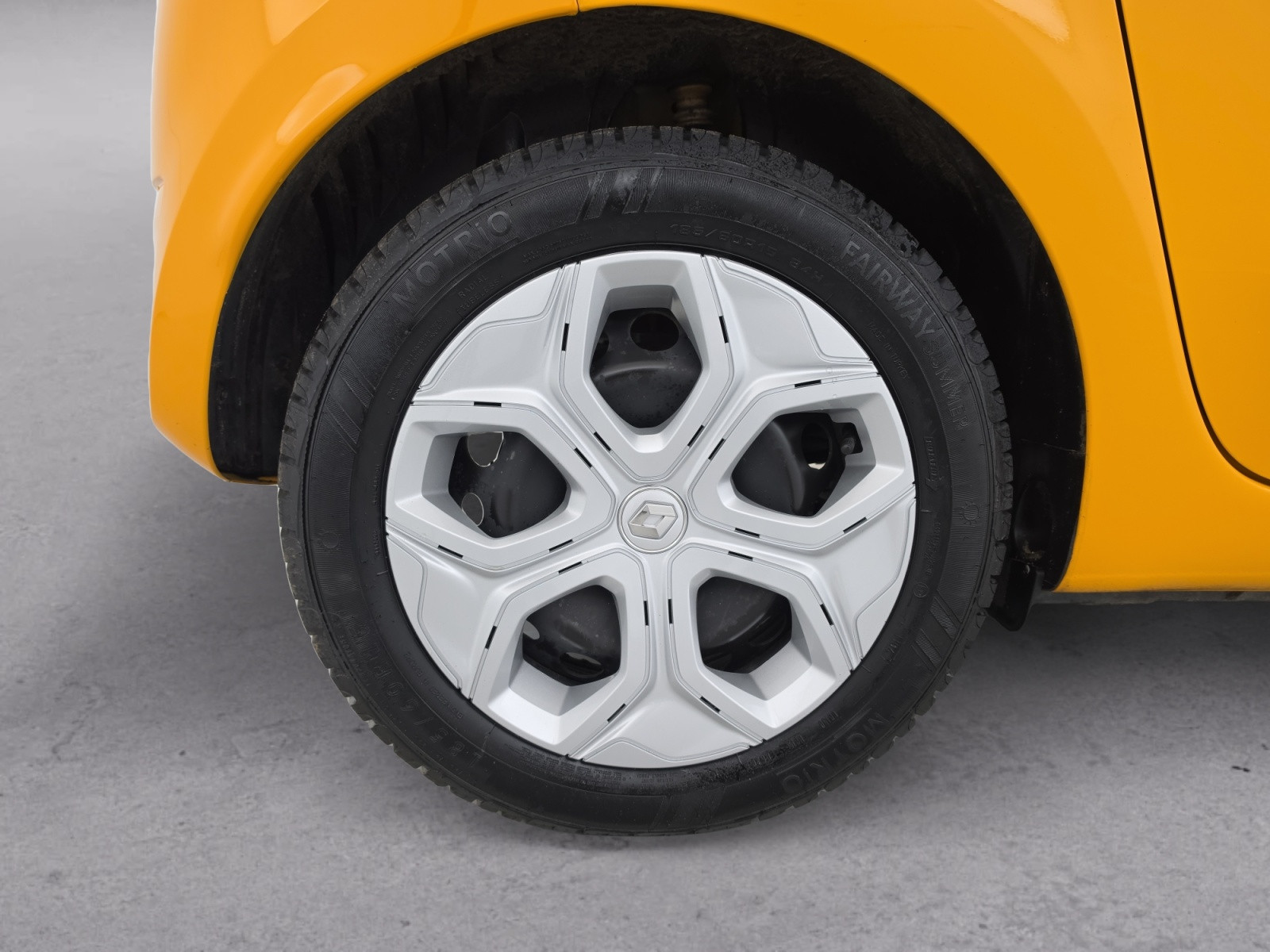 Vente en ligne Renault Twingo Electrique Twingo III E-Tech au prix de 11 990 €