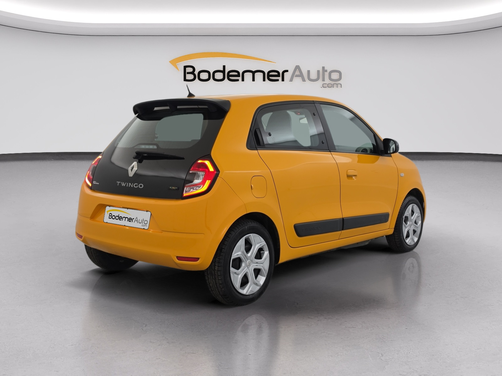 Vente en ligne Renault Twingo Electrique Twingo III E-Tech au prix de 11 990 €