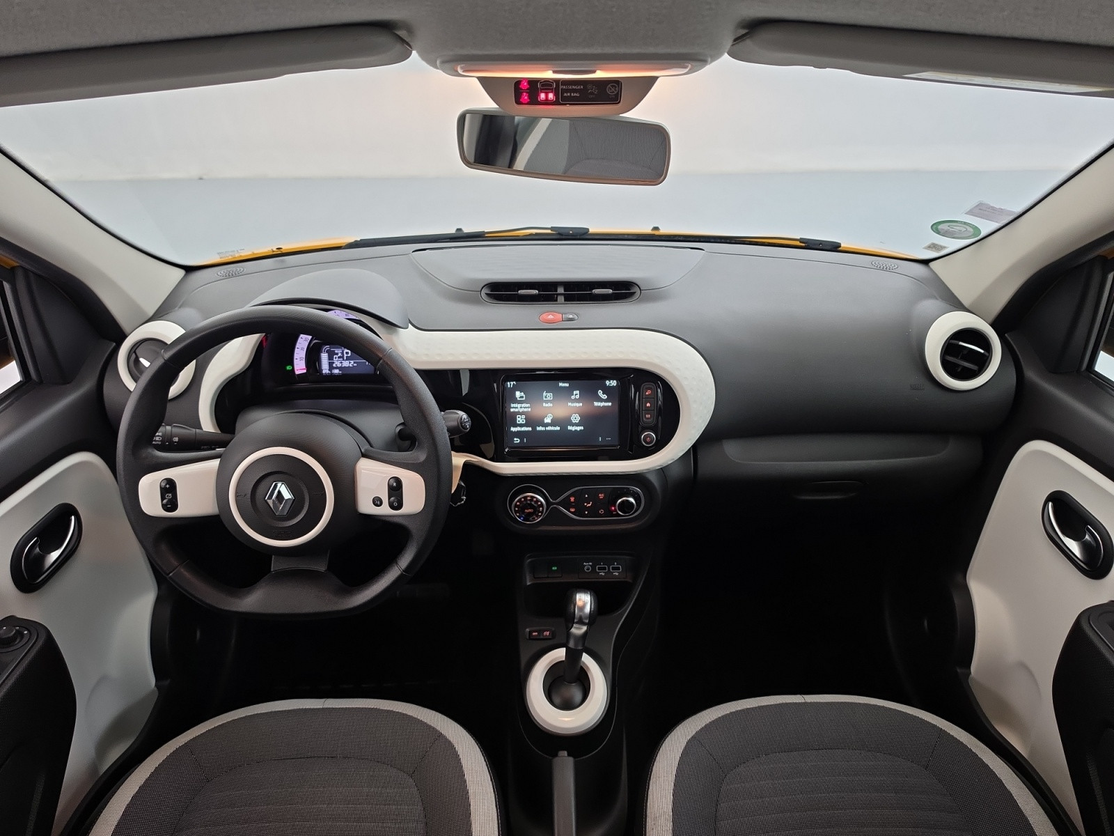 Vente en ligne Renault Twingo Electrique Twingo III E-Tech au prix de 11 990 €