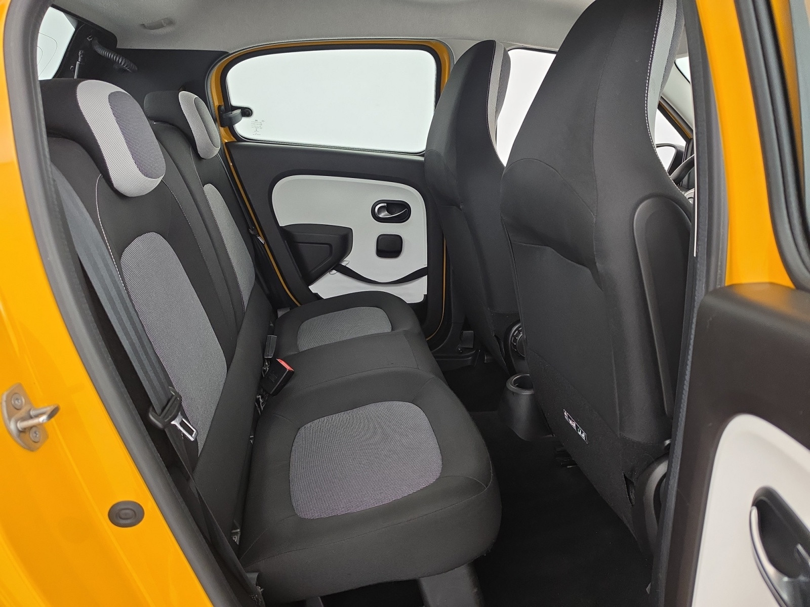 Vente en ligne Renault Twingo Electrique Twingo III E-Tech au prix de 11 990 €
