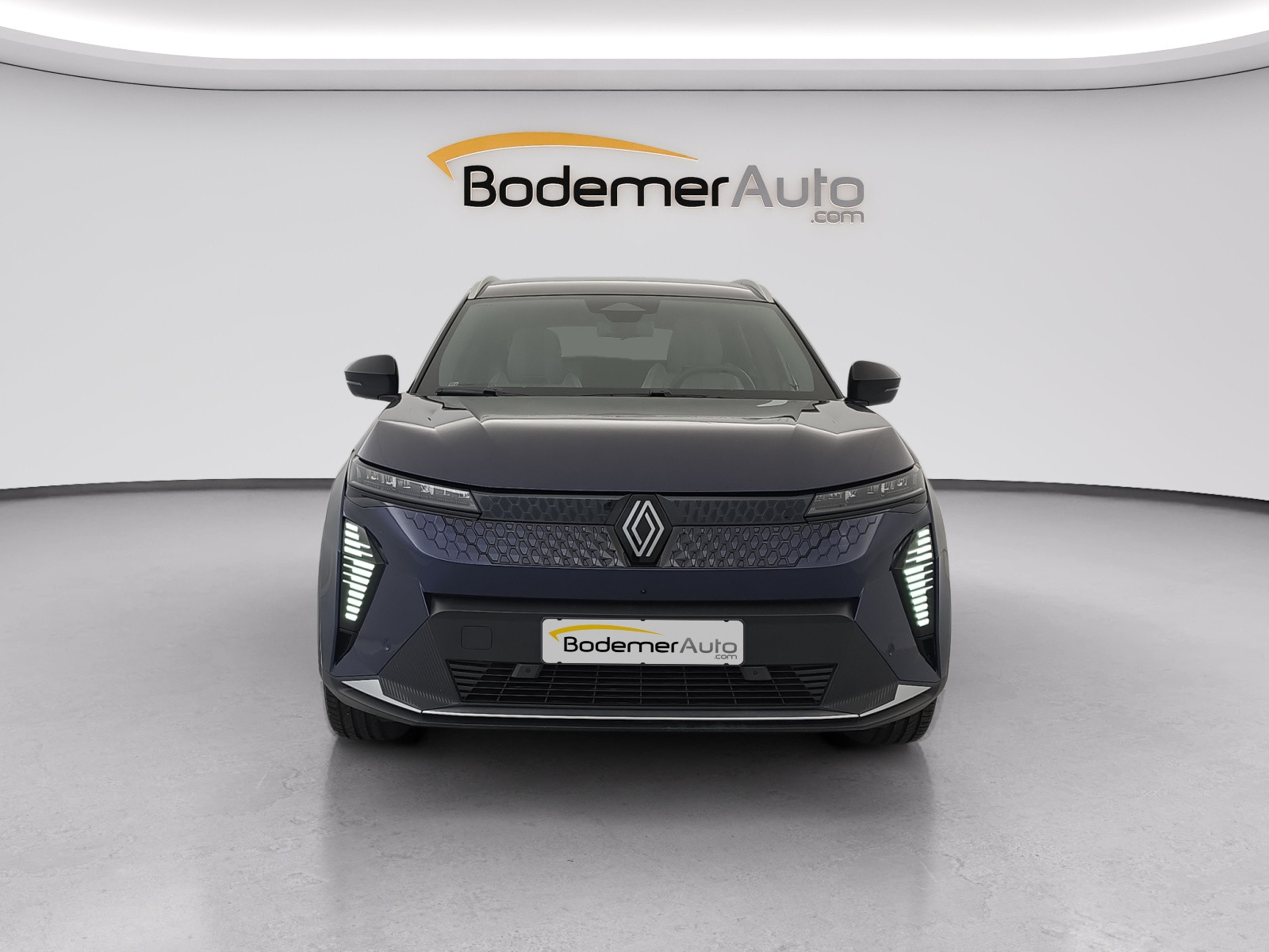 Vente en ligne Renault Scenic E-Tech Scenic E-Tech électrique 220 ch grande autonomie au prix de 40 990 €
