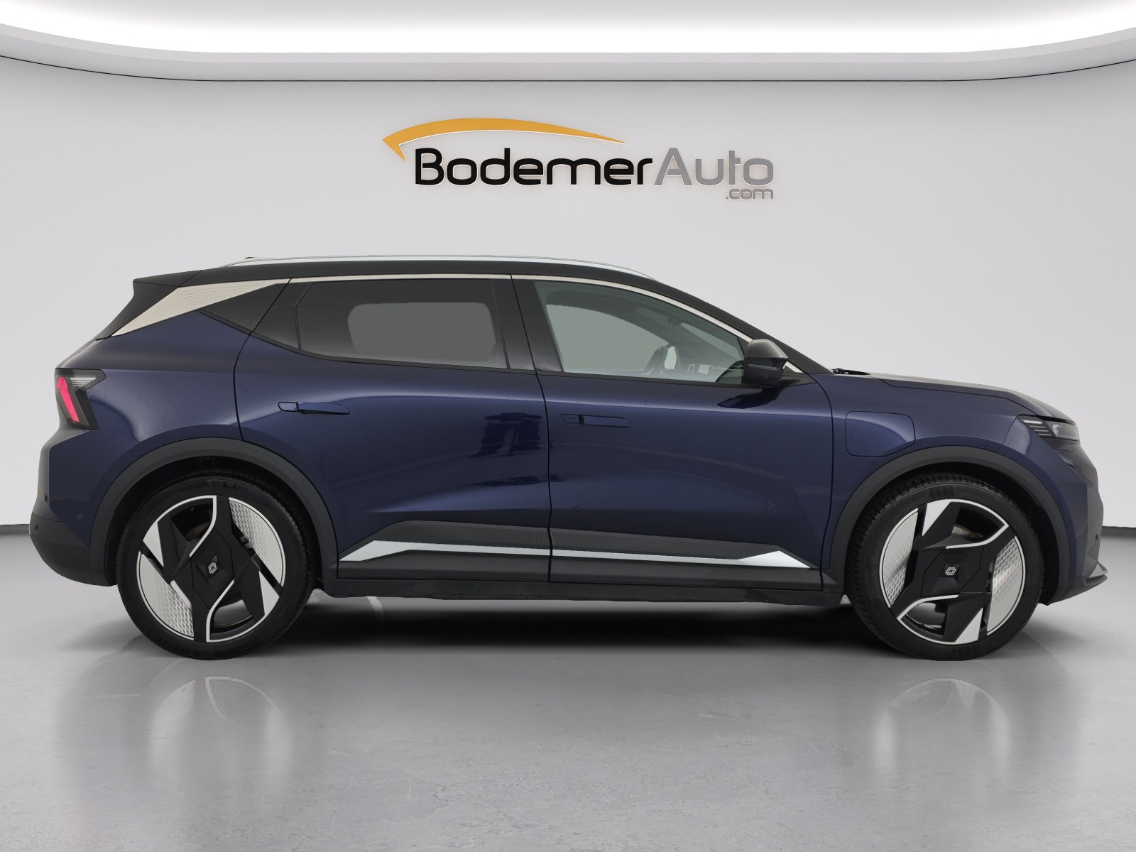 Vente en ligne Renault Scenic E-Tech Scenic E-Tech électrique 220 ch grande autonomie au prix de 40 990 €