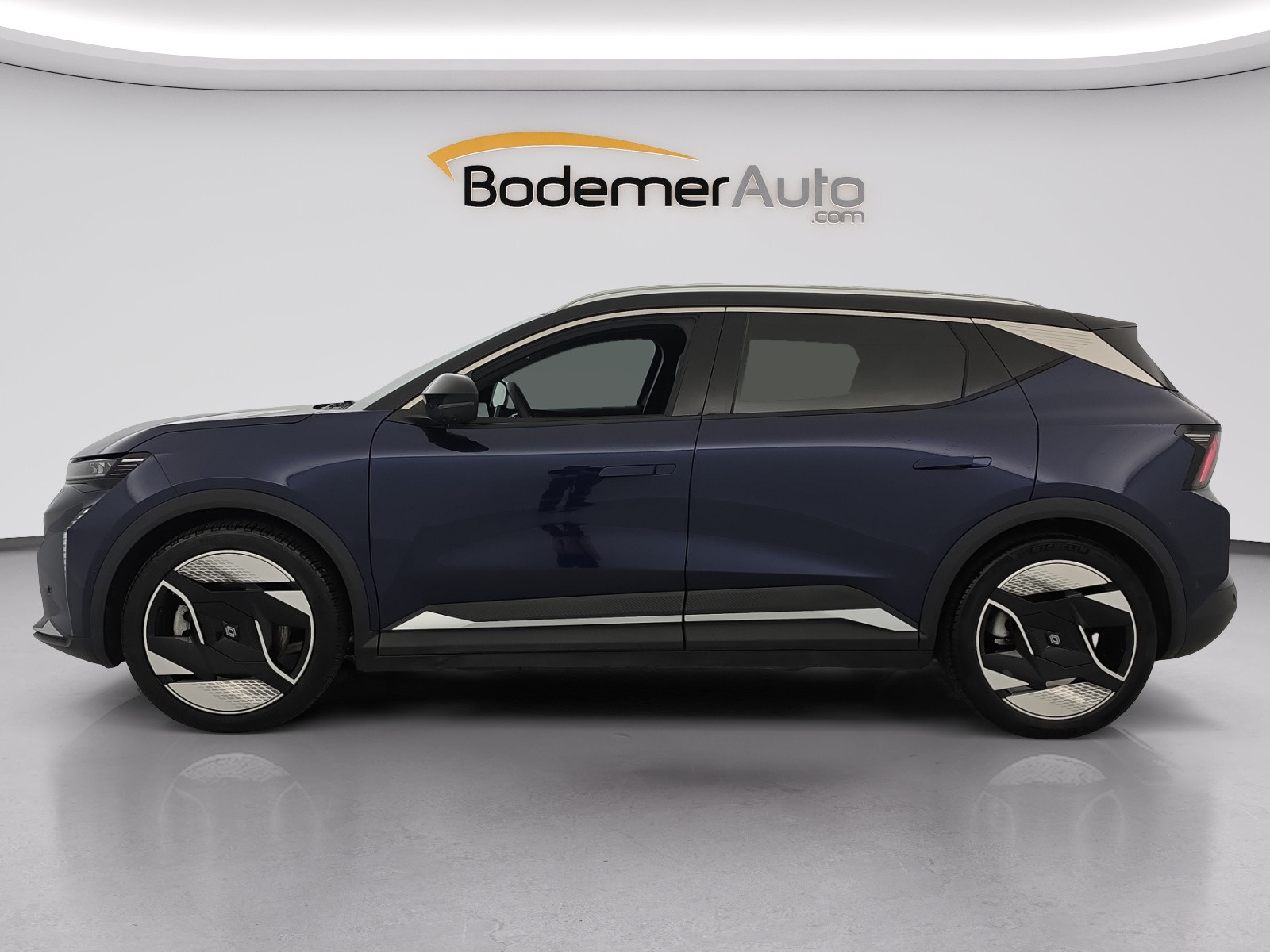 Vente en ligne Renault Scenic E-Tech Scenic E-Tech électrique 220 ch grande autonomie au prix de 40 990 €