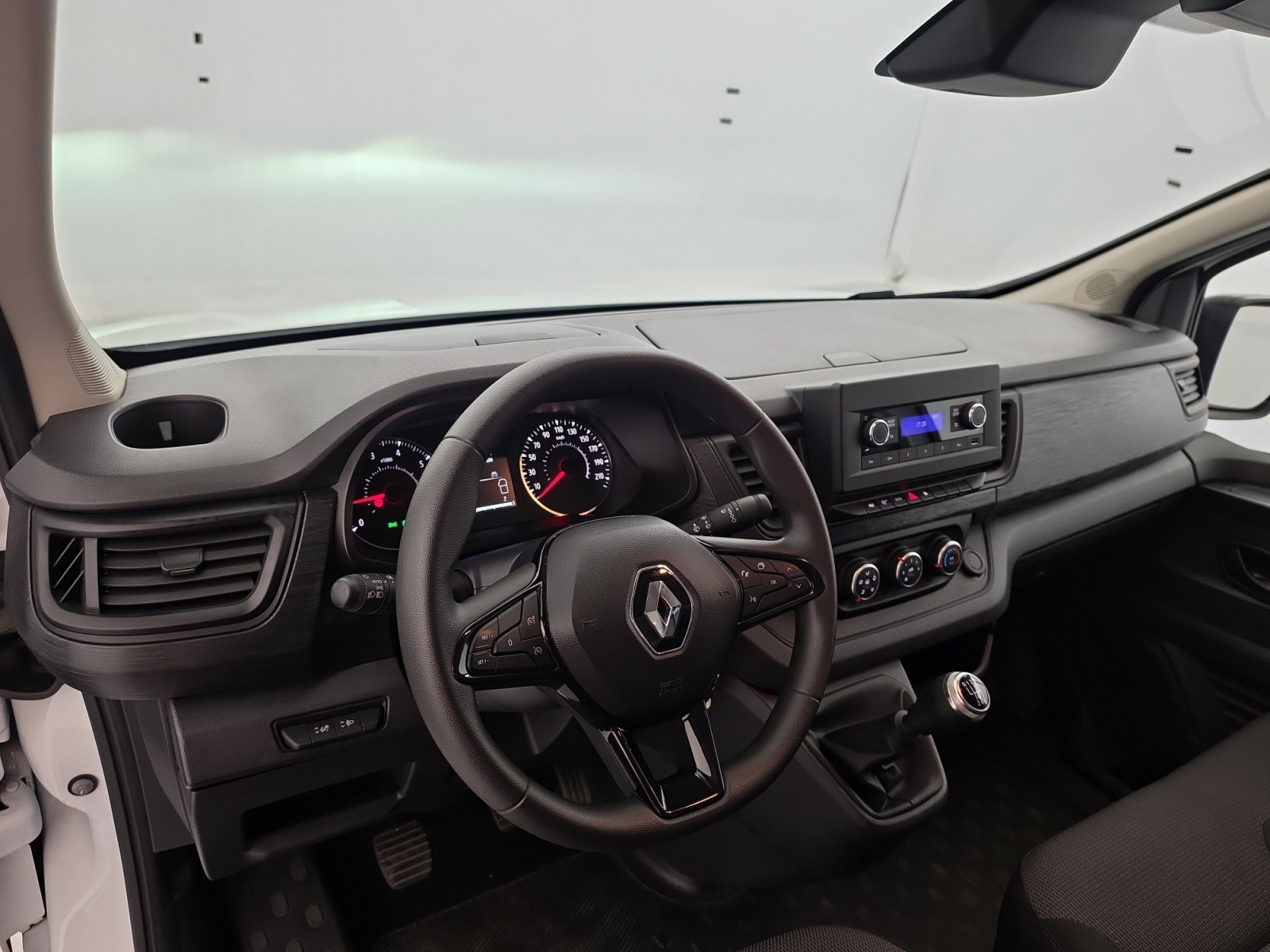 Vente en ligne Renault Trafic 3 Fourgon TRAFIC FGN L1H1 2800 KG BLUE DCI 130 au prix de 20 990 €