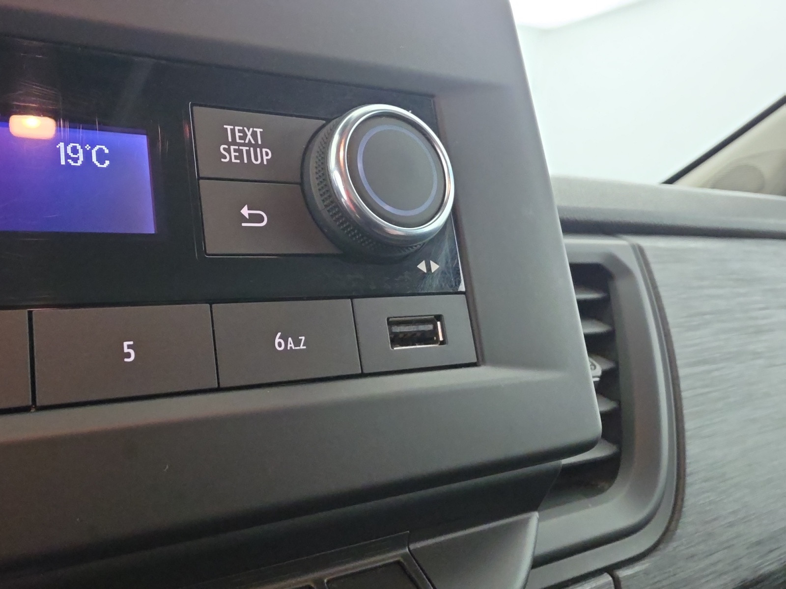 Vente en ligne Renault Trafic 3 Fourgon TRAFIC FGN L1H1 2800 KG BLUE DCI 130 au prix de 20 990 €