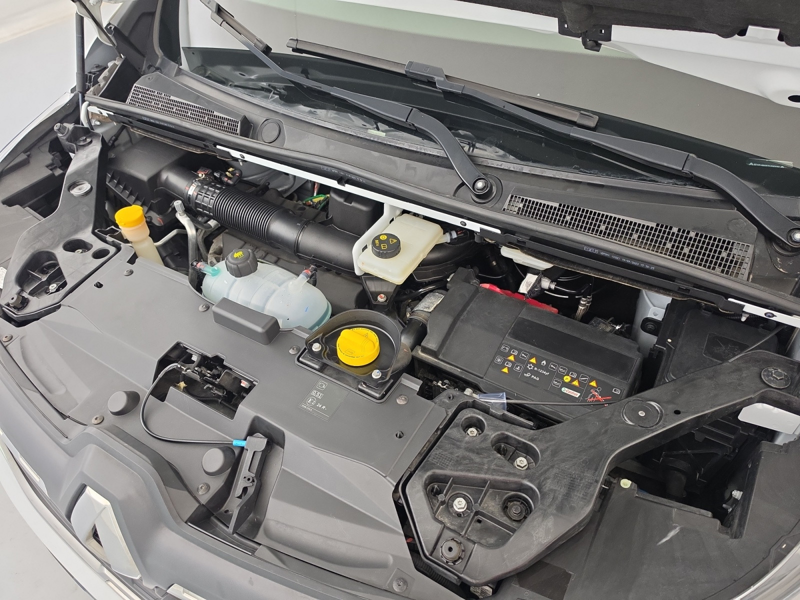 Vente en ligne Renault Trafic 3 Fourgon TRAFIC FGN L1H1 2800 KG BLUE DCI 130 au prix de 20 990 €