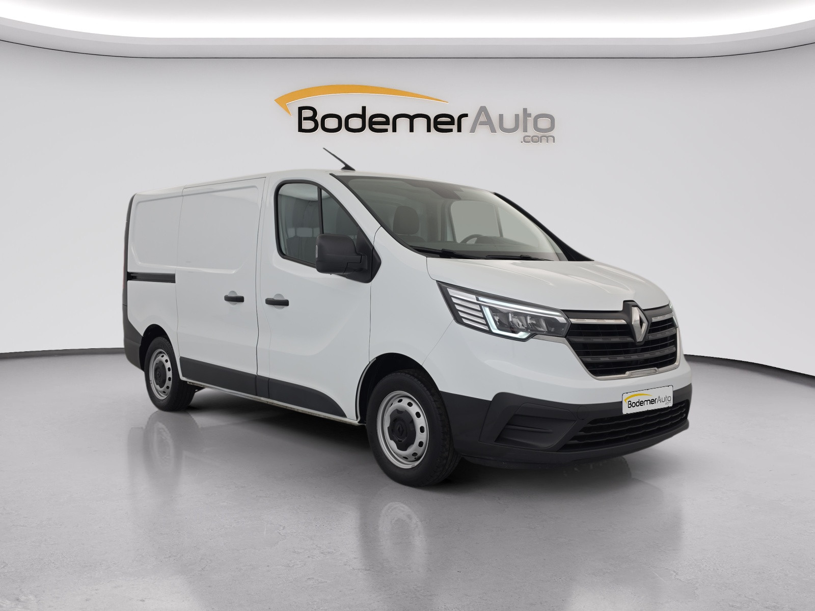 Vente en ligne Renault Trafic 3 Fourgon TRAFIC FGN L1H1 2800 KG BLUE DCI 130 au prix de 20 990 €