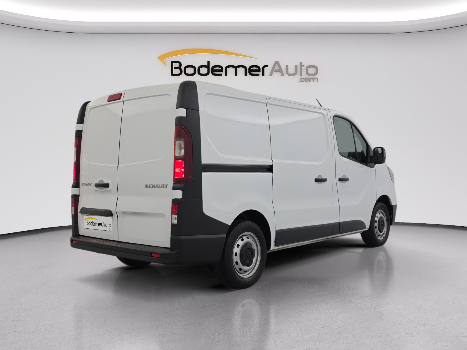 Vente en ligne Renault Trafic 3 Fourgon TRAFIC FGN L1H1 2800 KG BLUE DCI 130 au prix de 20 990 €