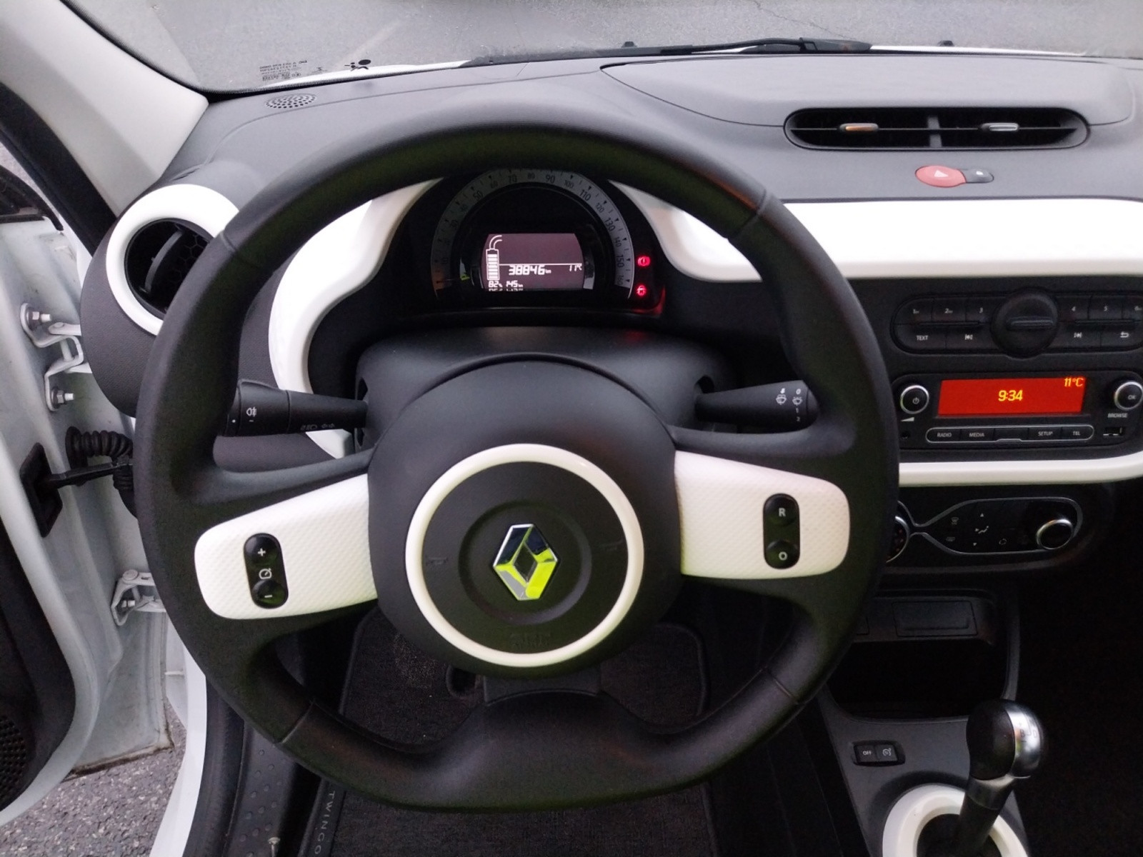 Vente en ligne Renault Twingo Electrique Twingo III E-Tech au prix de 11 990 €