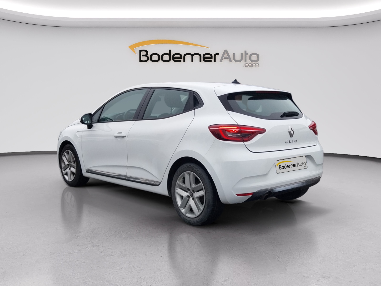 Vente en ligne Renault Clio 5 Clio SCe 75 au prix de 10 590 €