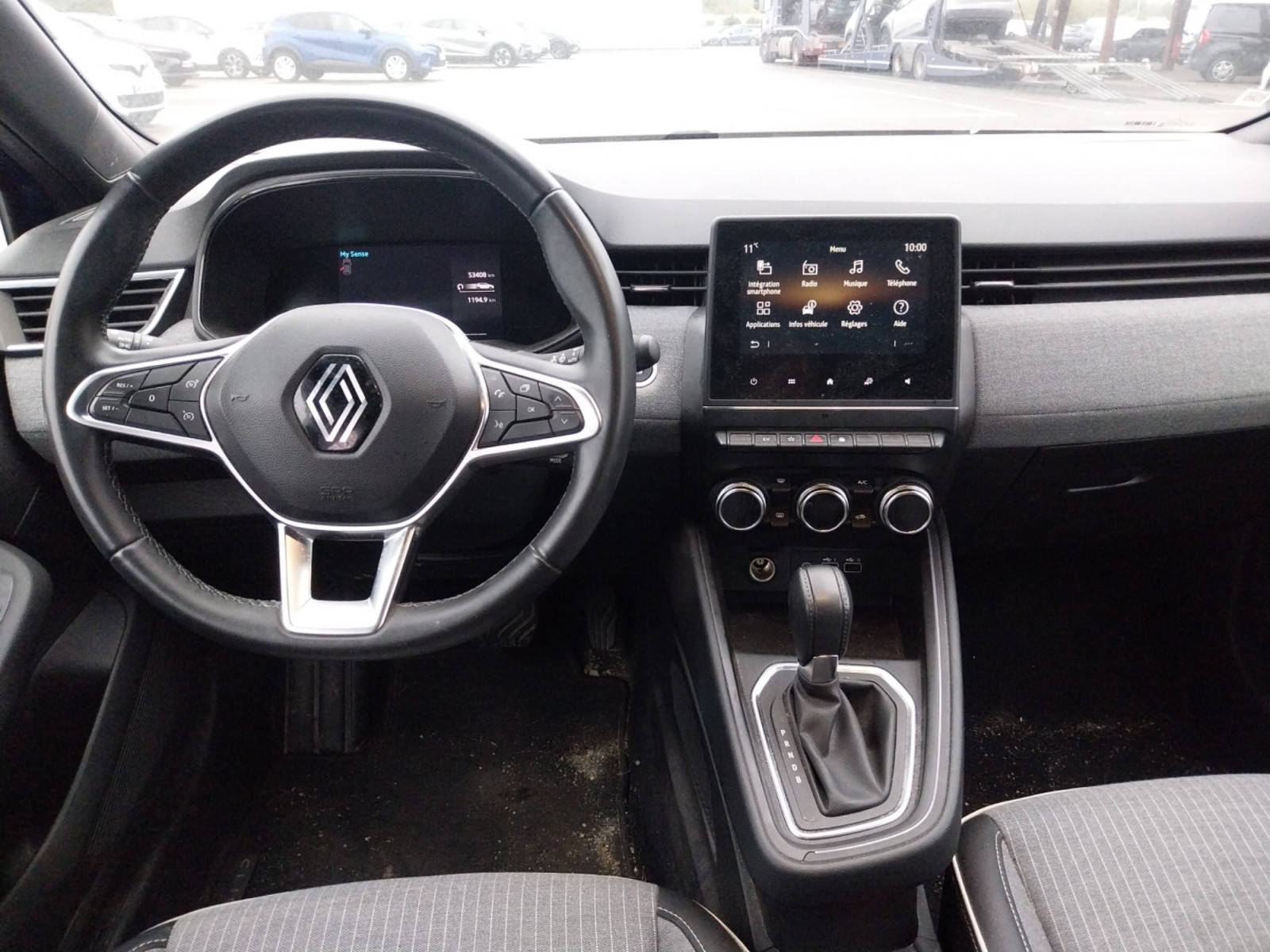 Vente en ligne Renault Clio 5 Clio E-Tech full hybrid 145 au prix de 16 990 €