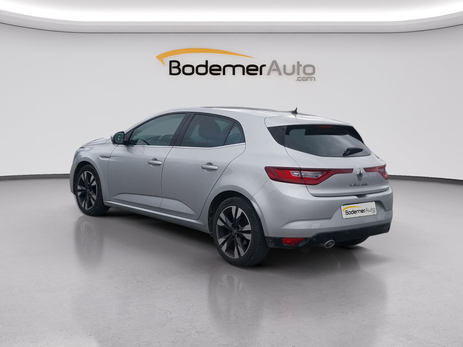 Vente en ligne Renault Megane 4 Mégane IV Berline Blue dCi 115 EDC au prix de 13 400 €