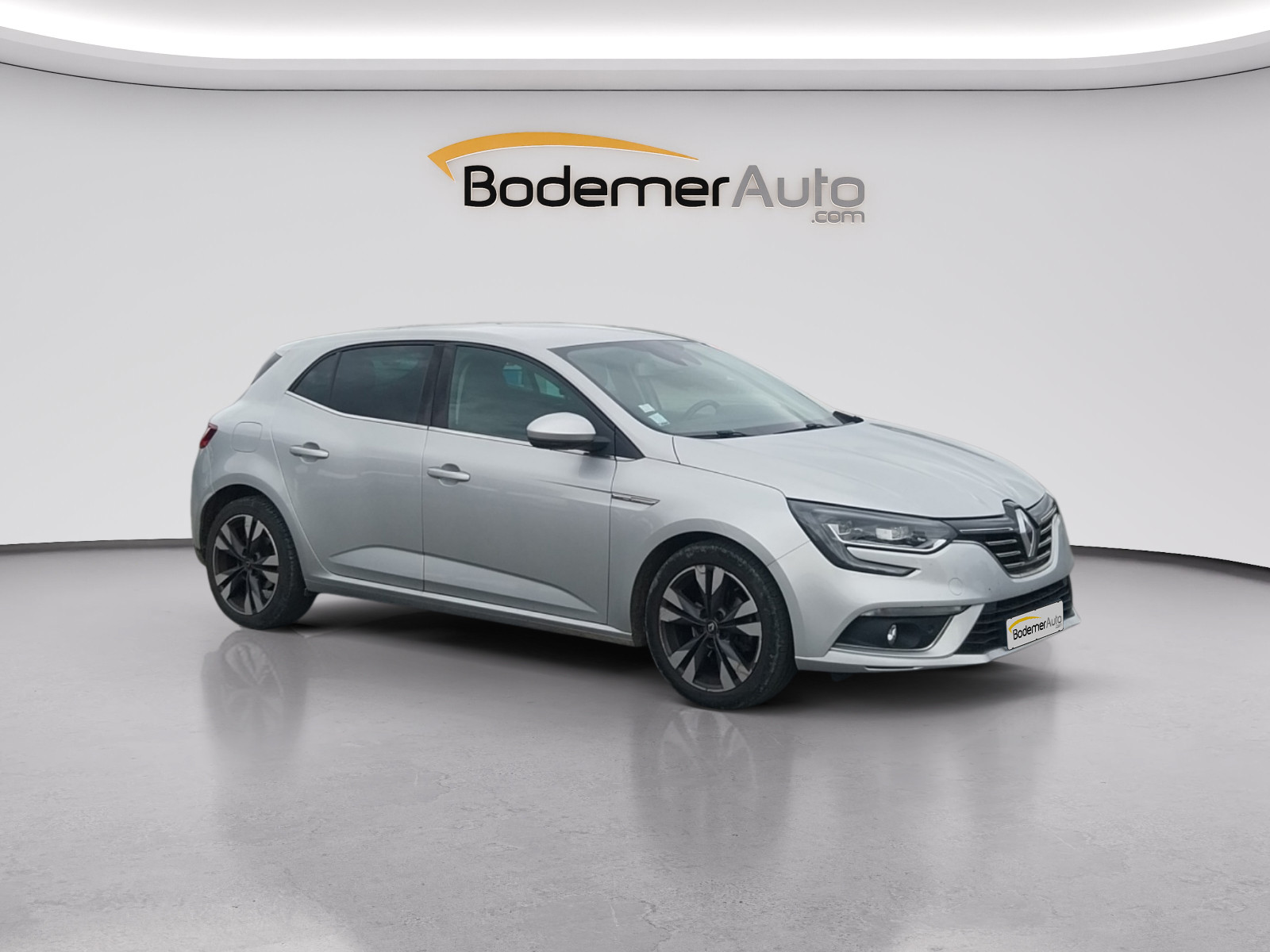 Vente en ligne Renault Megane 4 Mégane IV Berline Blue dCi 115 EDC au prix de 13 400 €