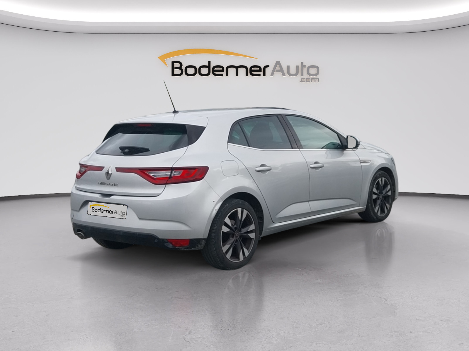 Vente en ligne Renault Megane 4 Mégane IV Berline Blue dCi 115 EDC au prix de 13 400 €