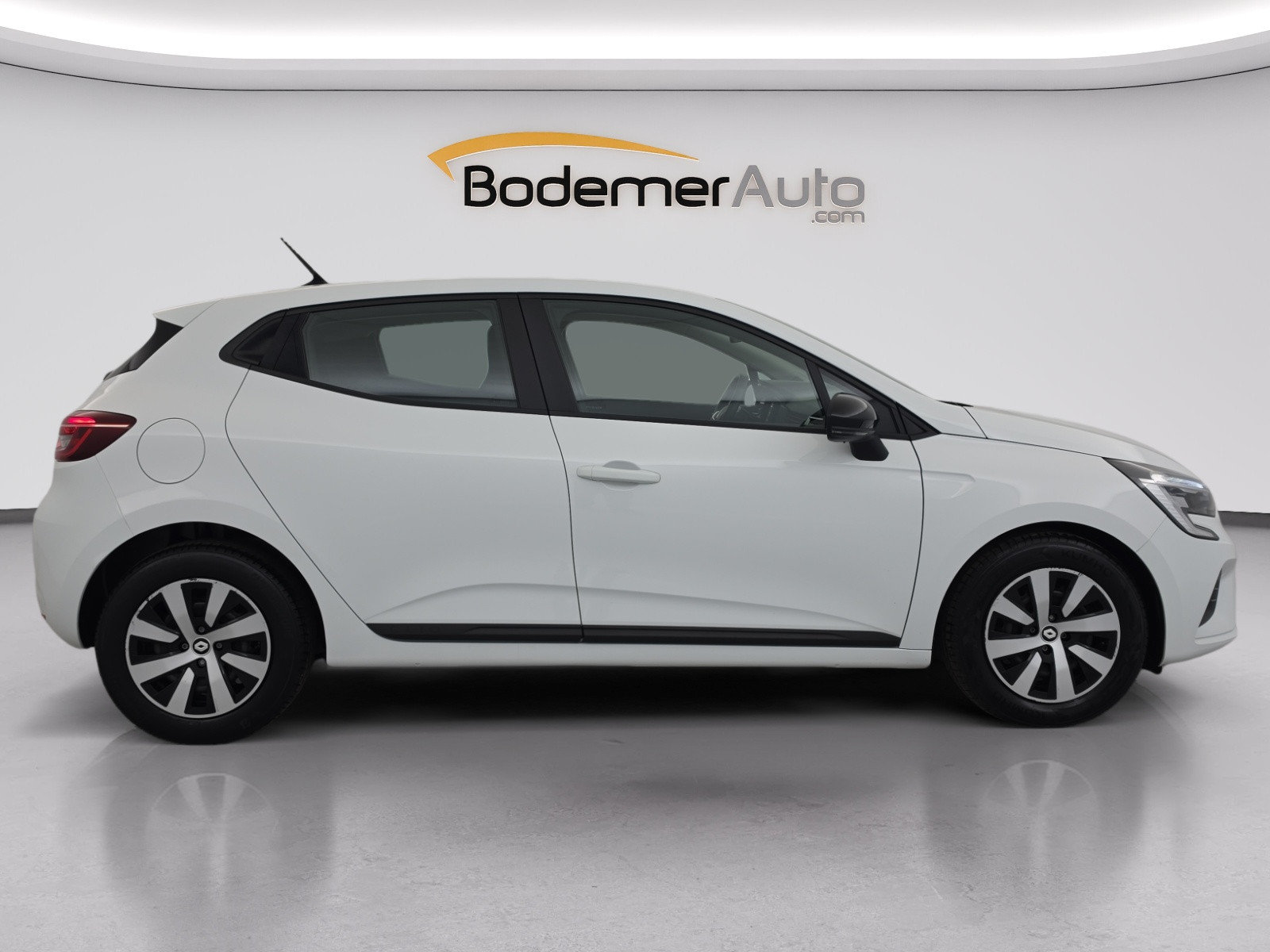 Vente en ligne Renault Clio 5 Clio TCe 90 au prix de 13 900 €