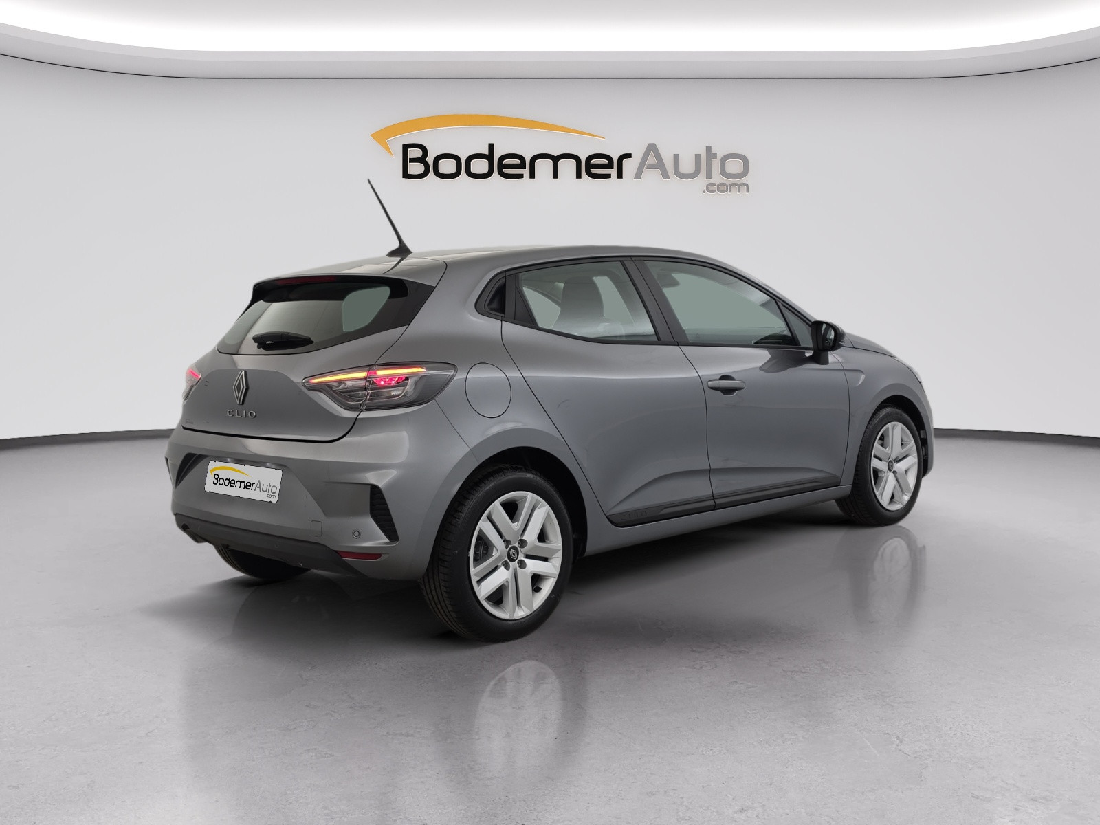 Vente en ligne Renault Clio 5 Clio TCe 90 au prix de 15 900 €