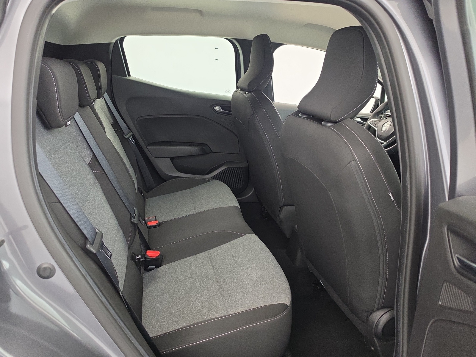 Vente en ligne Renault Clio 5 Clio TCe 90 au prix de 15 900 €