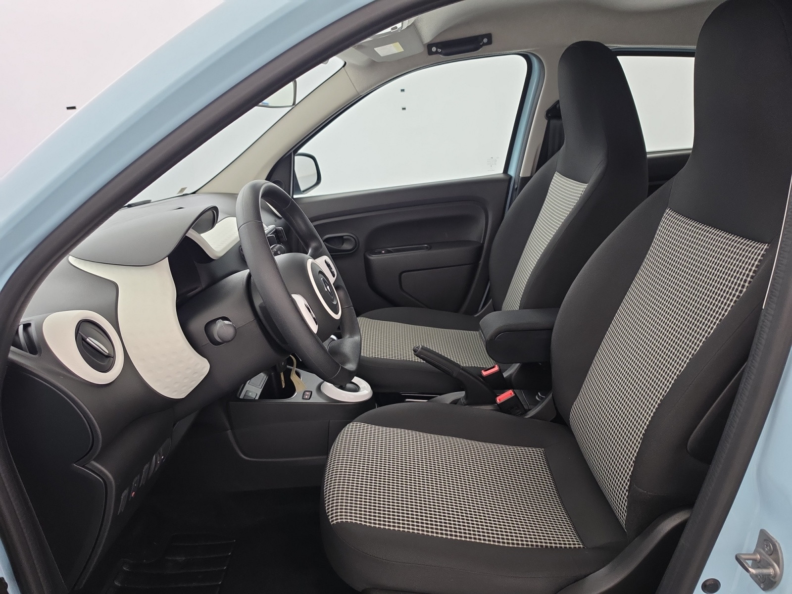Vente en ligne Renault Twingo Electrique Twingo III E-Tech au prix de 14 900 €