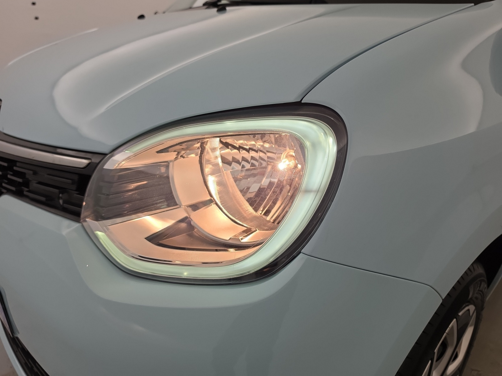 Vente en ligne Renault Twingo Electrique Twingo III E-Tech au prix de 14 900 €