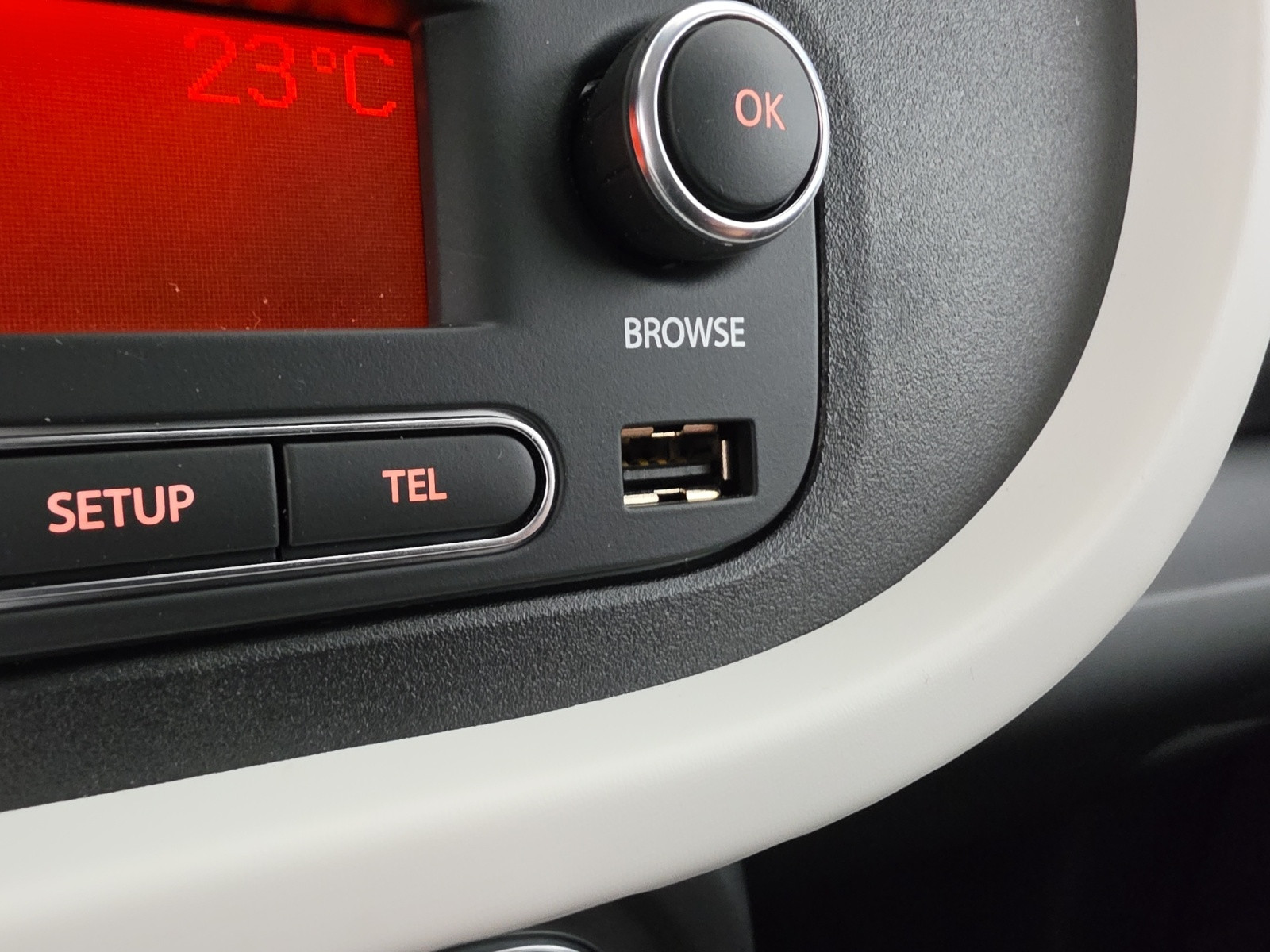 Vente en ligne Renault Twingo Electrique Twingo III E-Tech au prix de 14 900 €