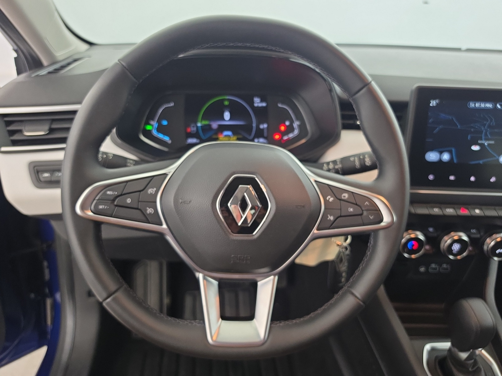 Vente en ligne Renault Clio 5 Clio E-Tech full hybrid 145 au prix de 16 700 €