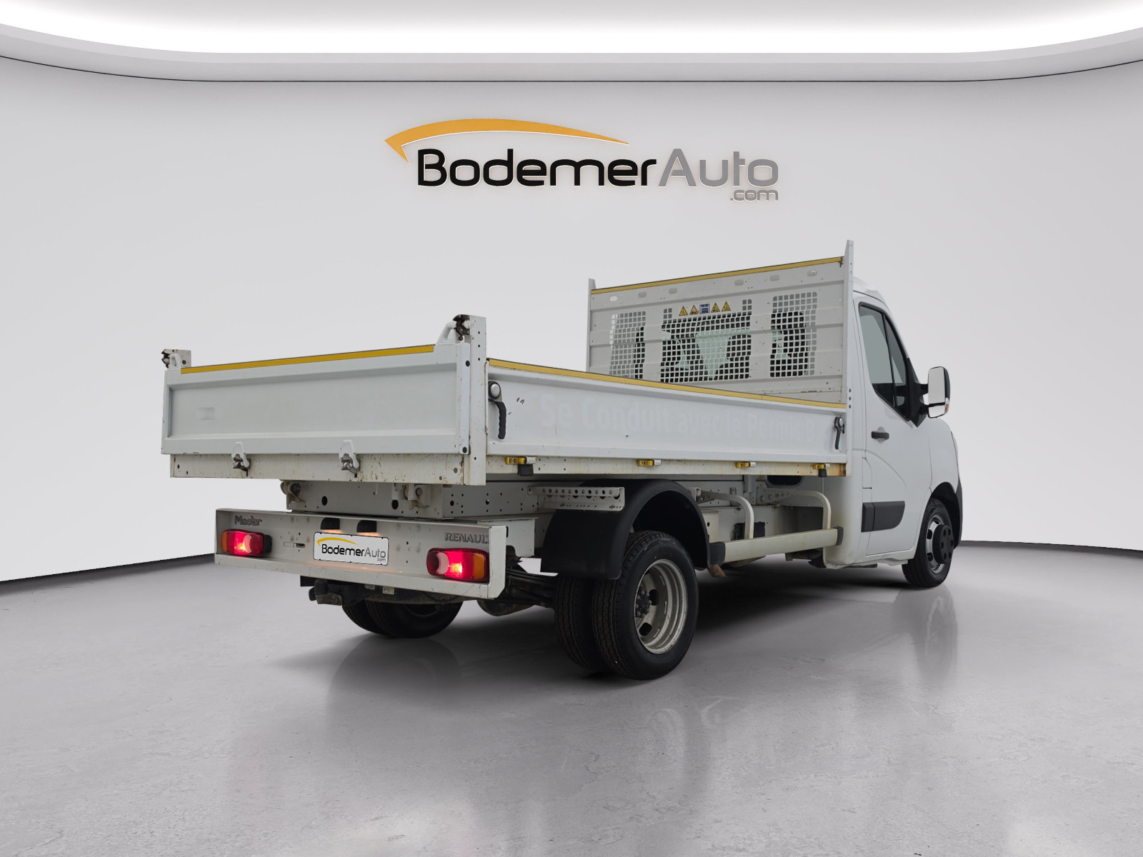 Vente en ligne Renault Master 3 Châssis Cabine MASTER CC PROP RJ3500 L2 PAFC BLUE DCI 130 EURO VI au prix de 29 990 €