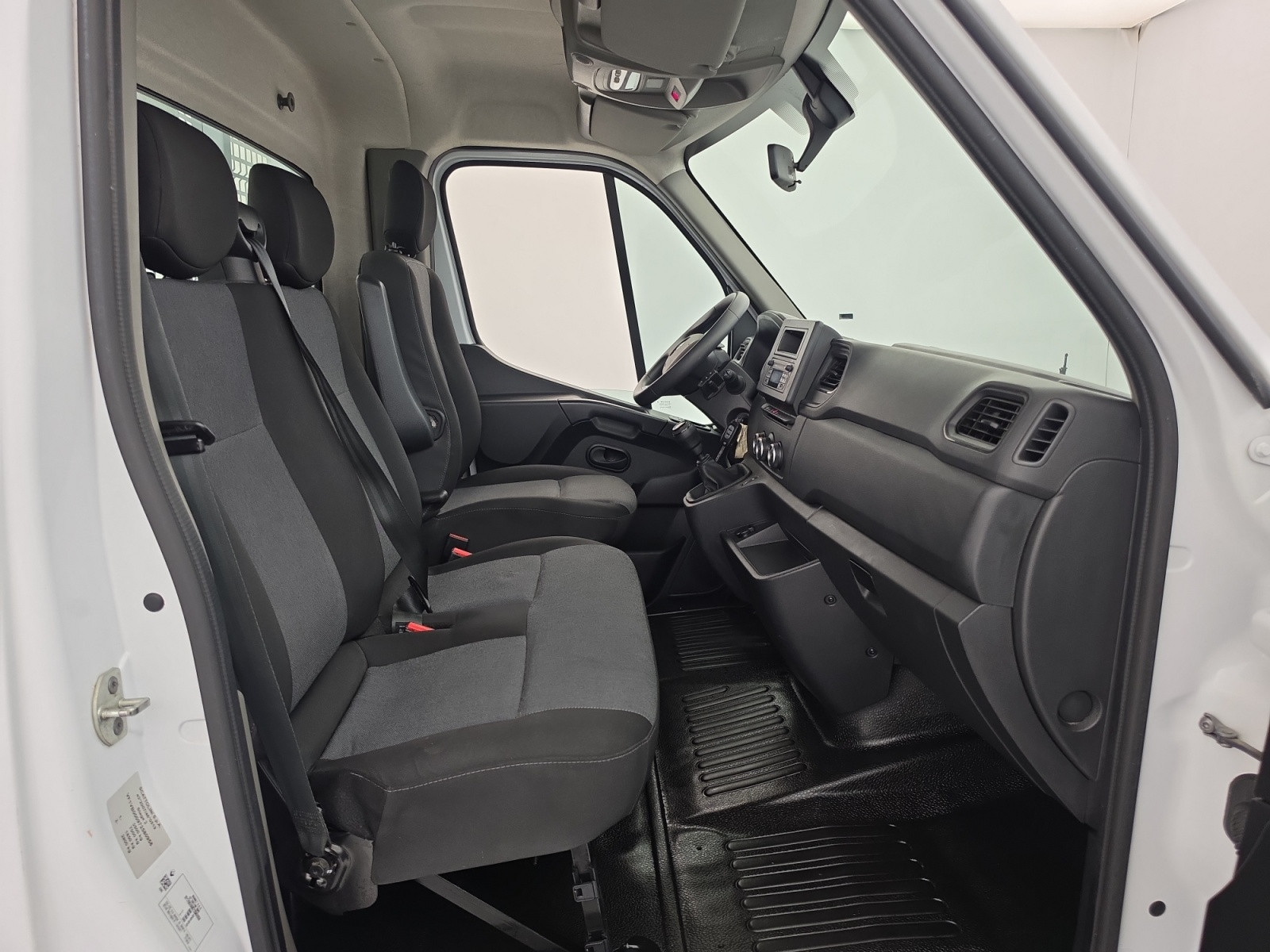 Vente en ligne Renault Master 3 Châssis Cabine MASTER CC PROP RJ3500 L2 PAFC BLUE DCI 130 EURO VI au prix de 29 990 €