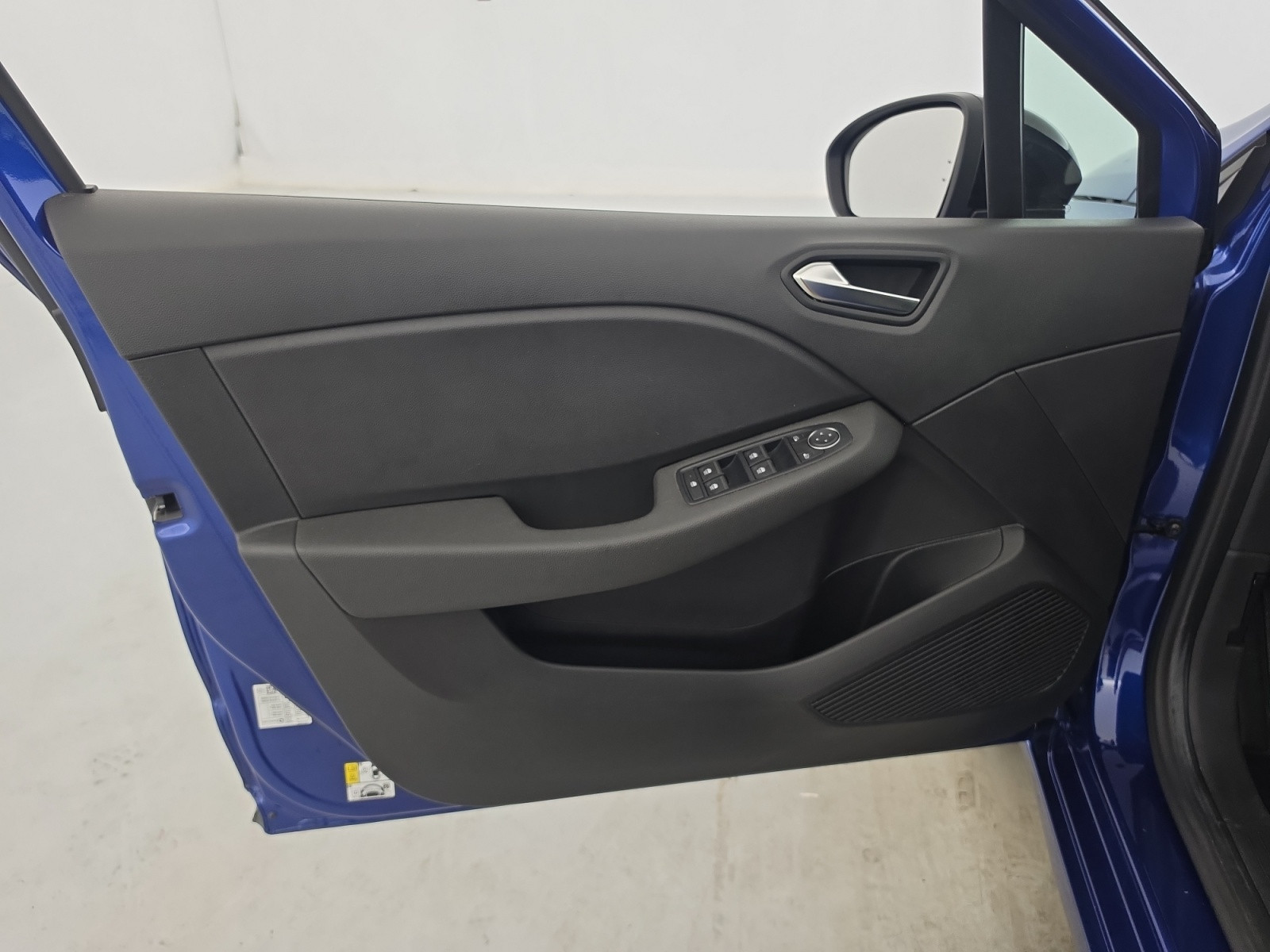 Vente en ligne Renault Clio 5 Clio E-Tech full hybrid 145 au prix de 16 700 €