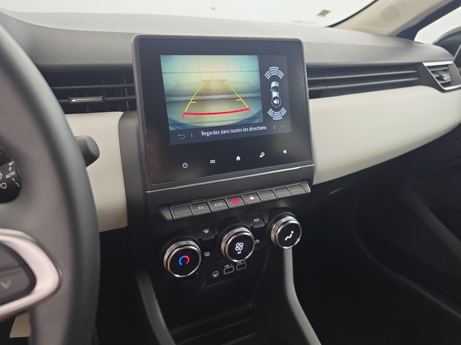 Vente en ligne Renault Clio 5 Clio E-Tech full hybrid 145 au prix de 16 700 €