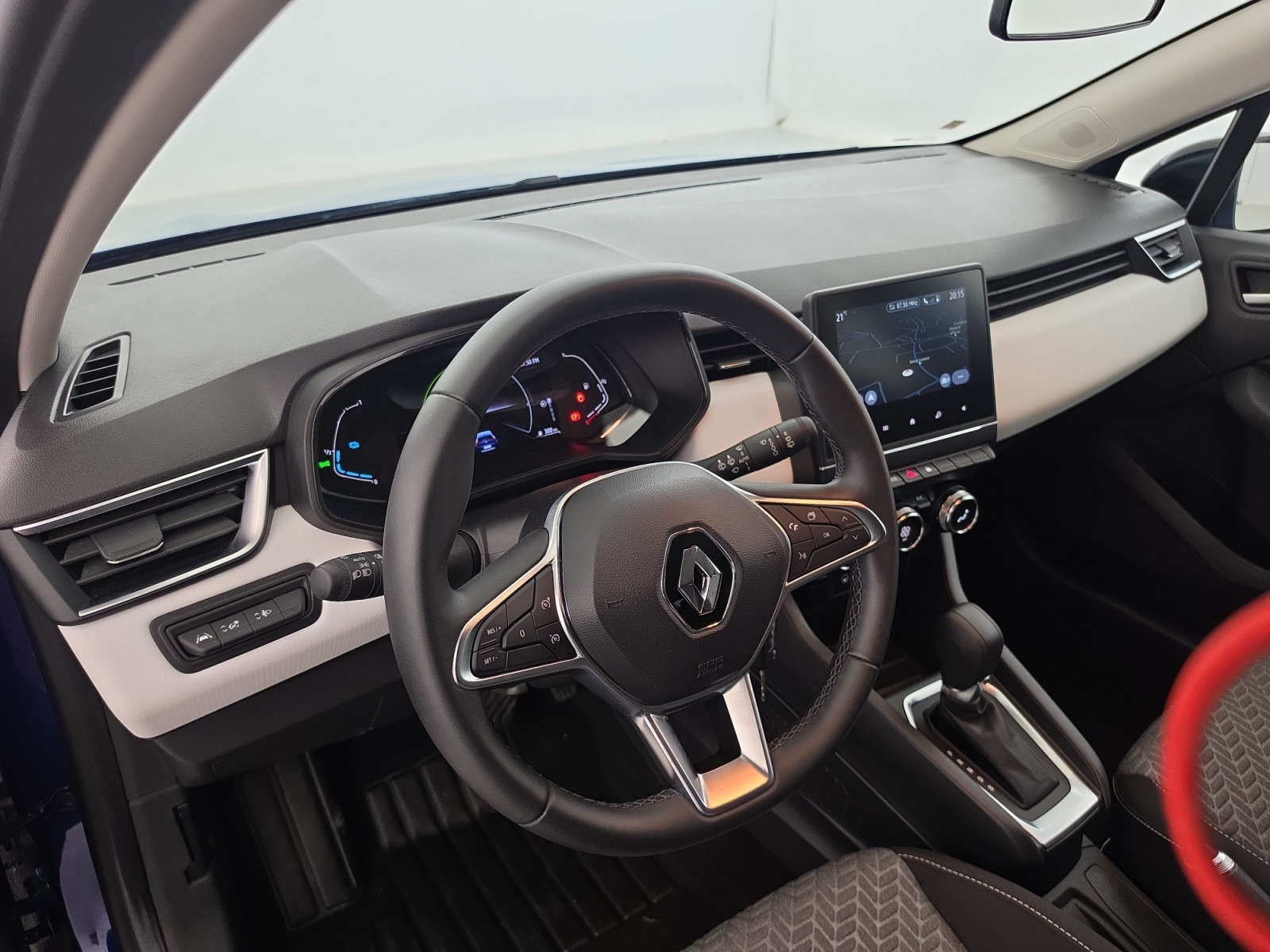 Vente en ligne Renault Clio 5 Clio E-Tech full hybrid 145 au prix de 16 700 €