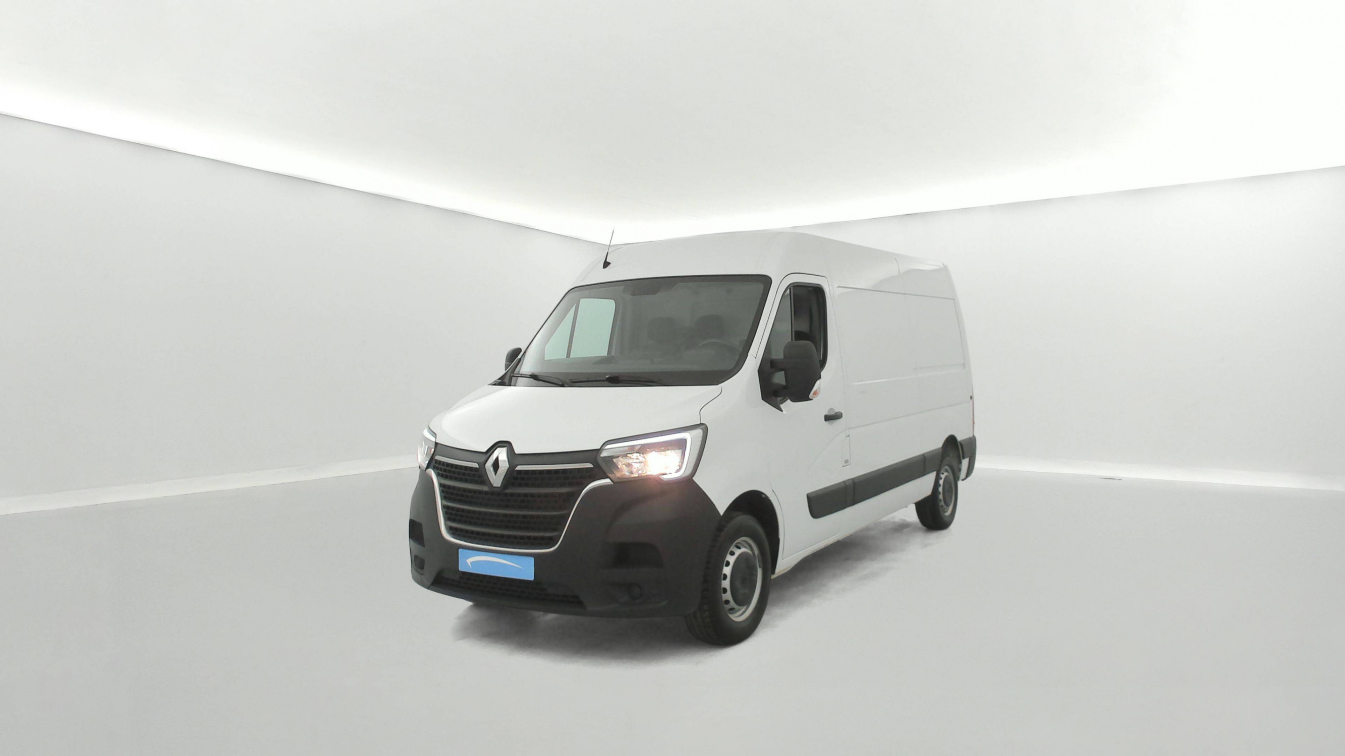 Renault Master Fourgon MASTER FGN TRAC F3500 L2H2 BLUE DCI 135 occasion de 2023 en vente à Brest