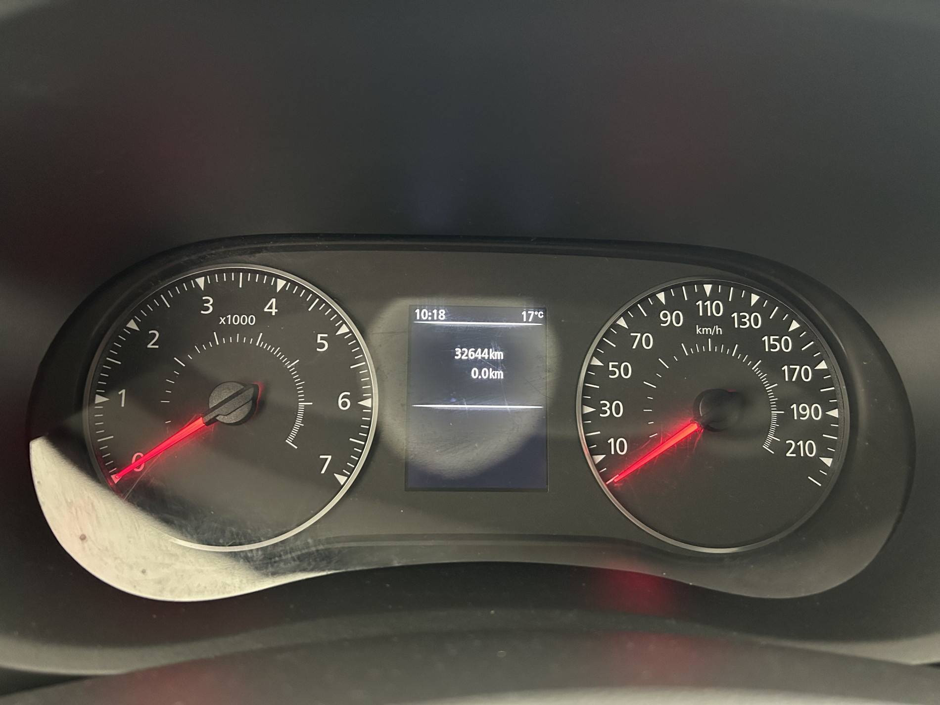 Vente en ligne Renault Master Fourgon MASTER FGN TRAC F3500 L2H2 BLUE DCI 135 au prix de 23 590 €