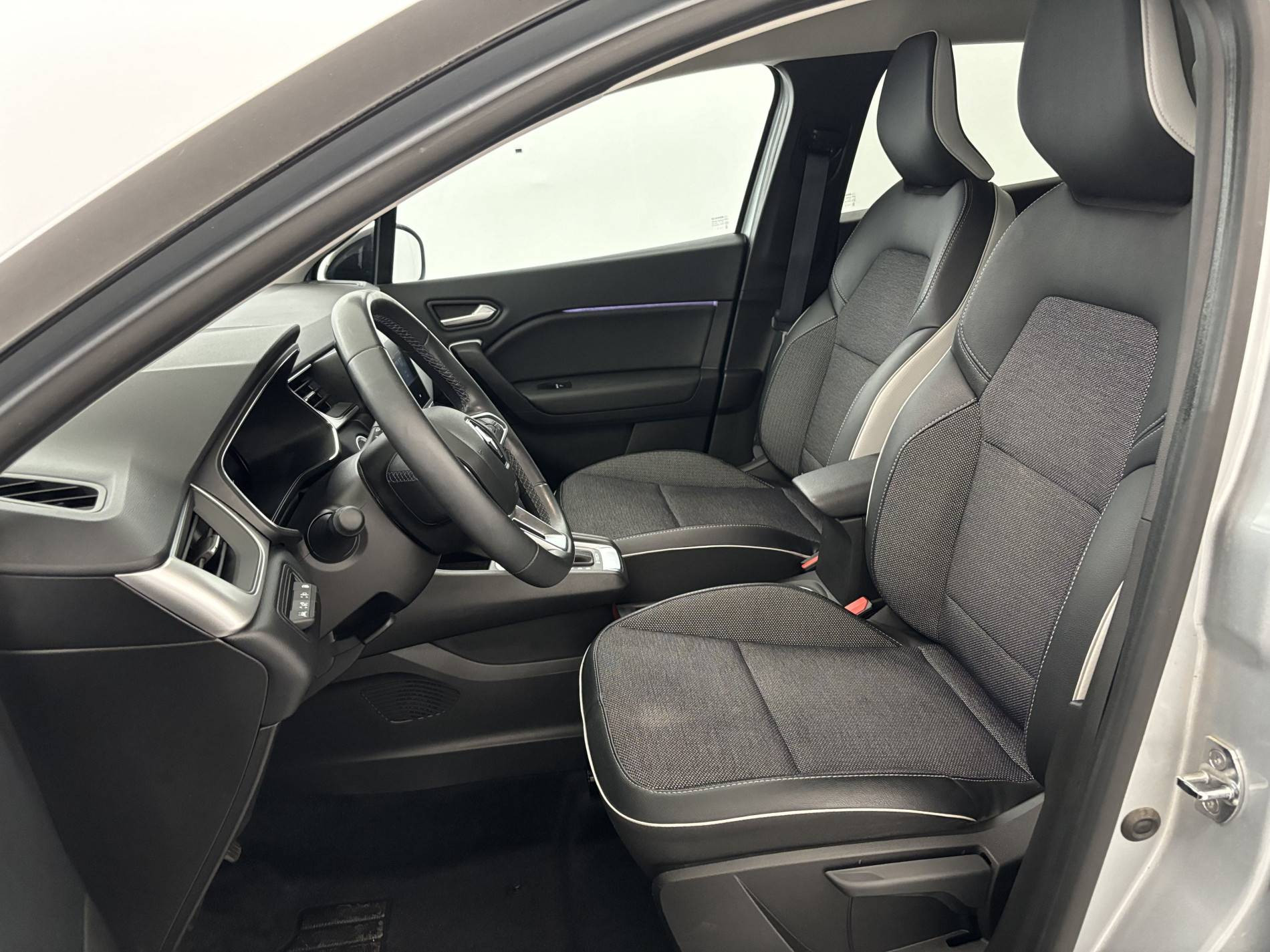 Vente en ligne Renault Captur  E-Tech Plug-in 160 - 21 au prix de 18 590 €