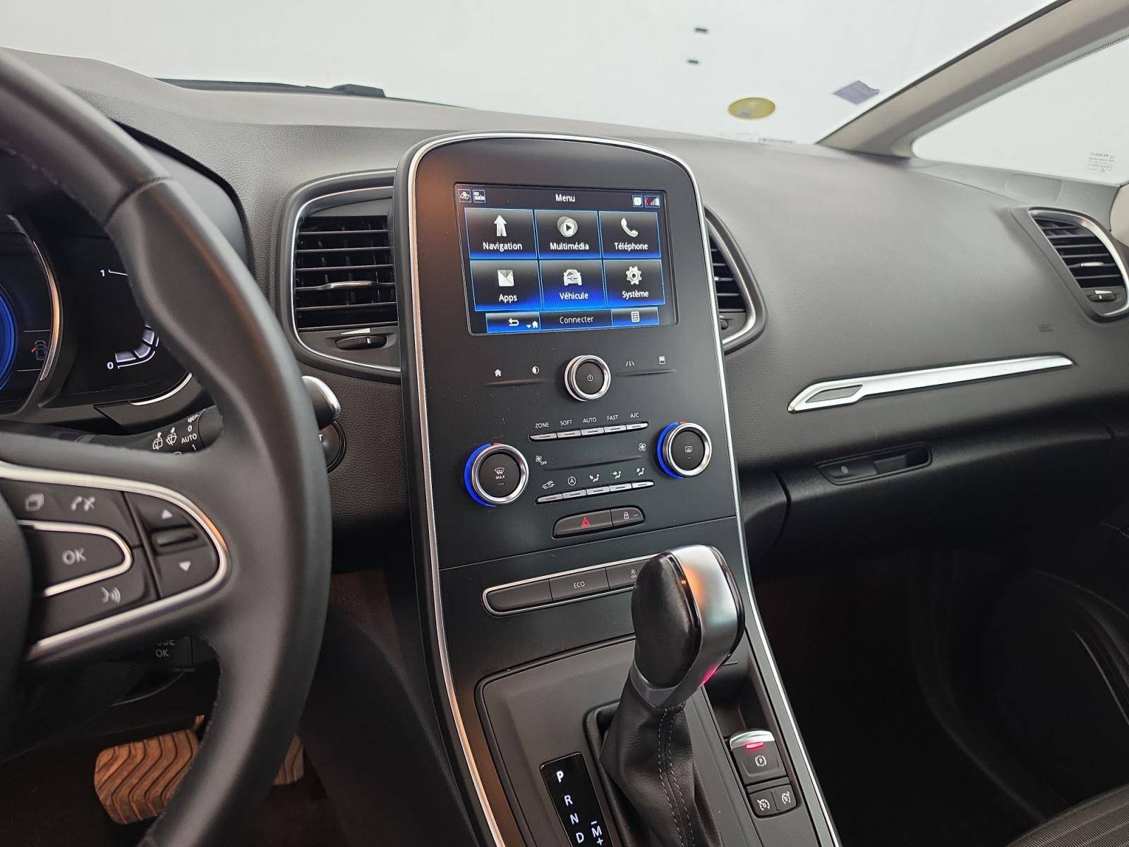 Vente en ligne Renault Grand Scenic 4 Grand Scenic Blue dCi 120 EDC au prix de 20 900 €