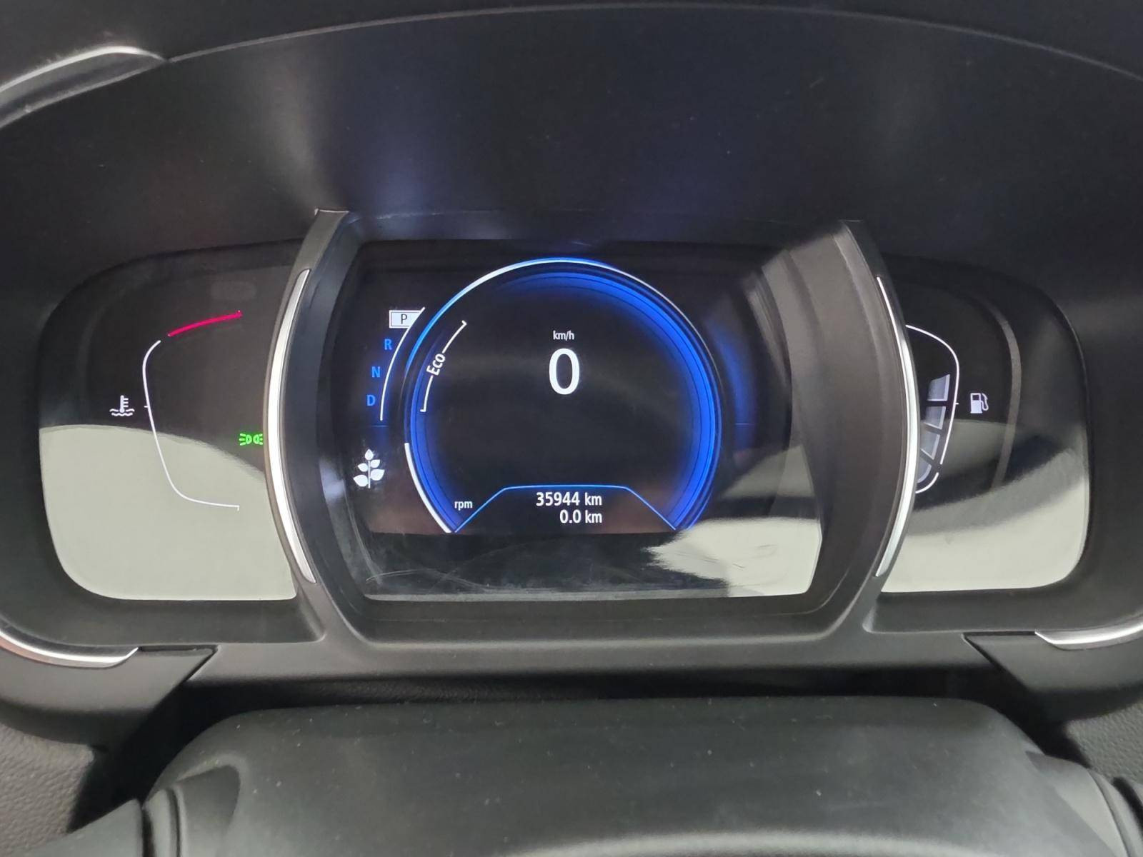 Vente en ligne Renault Grand Scenic 4 Grand Scenic Blue dCi 120 EDC au prix de 20 900 €