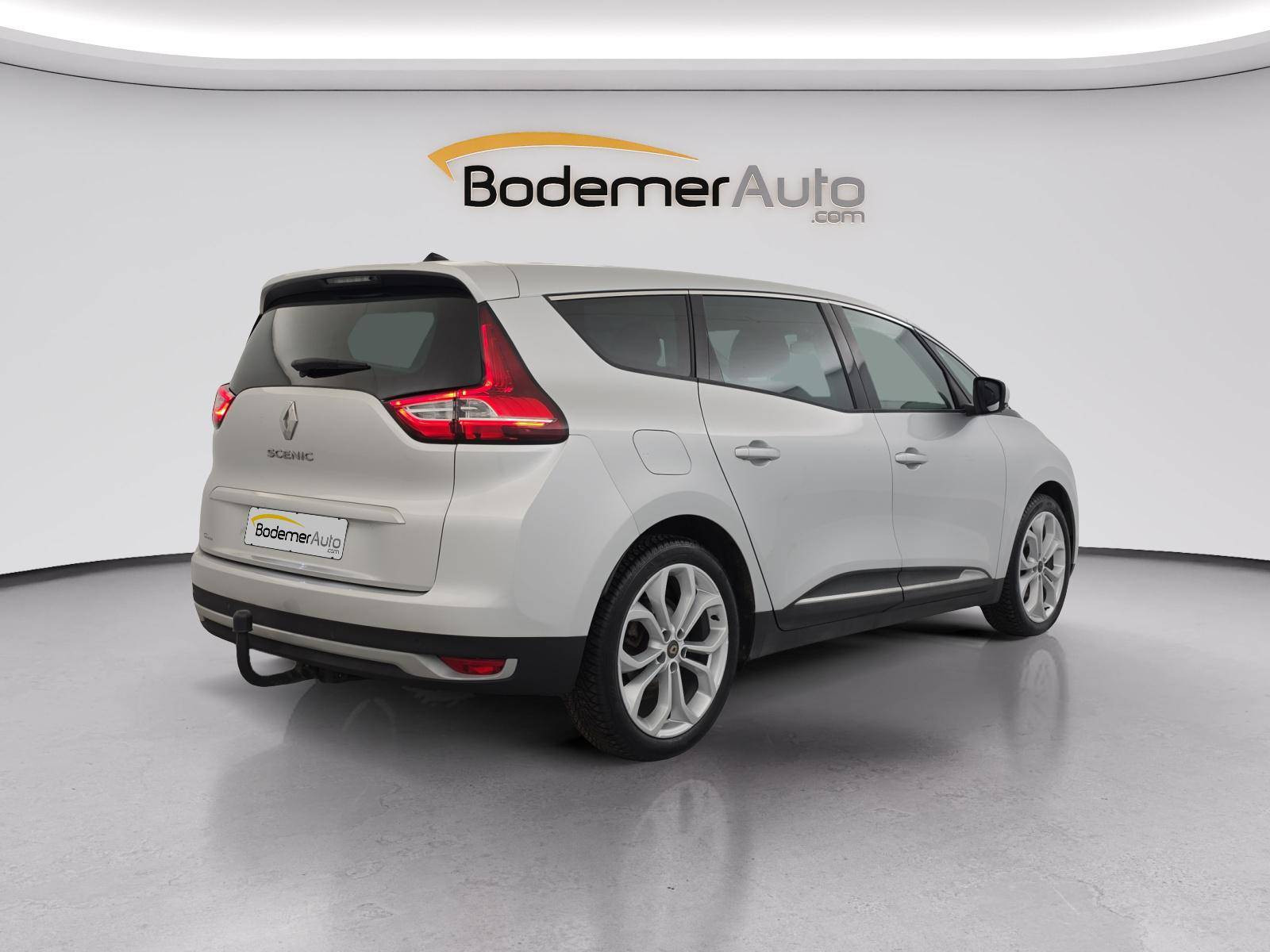 Vente en ligne Renault Grand Scenic 4 Grand Scenic Blue dCi 120 EDC au prix de 20 900 €