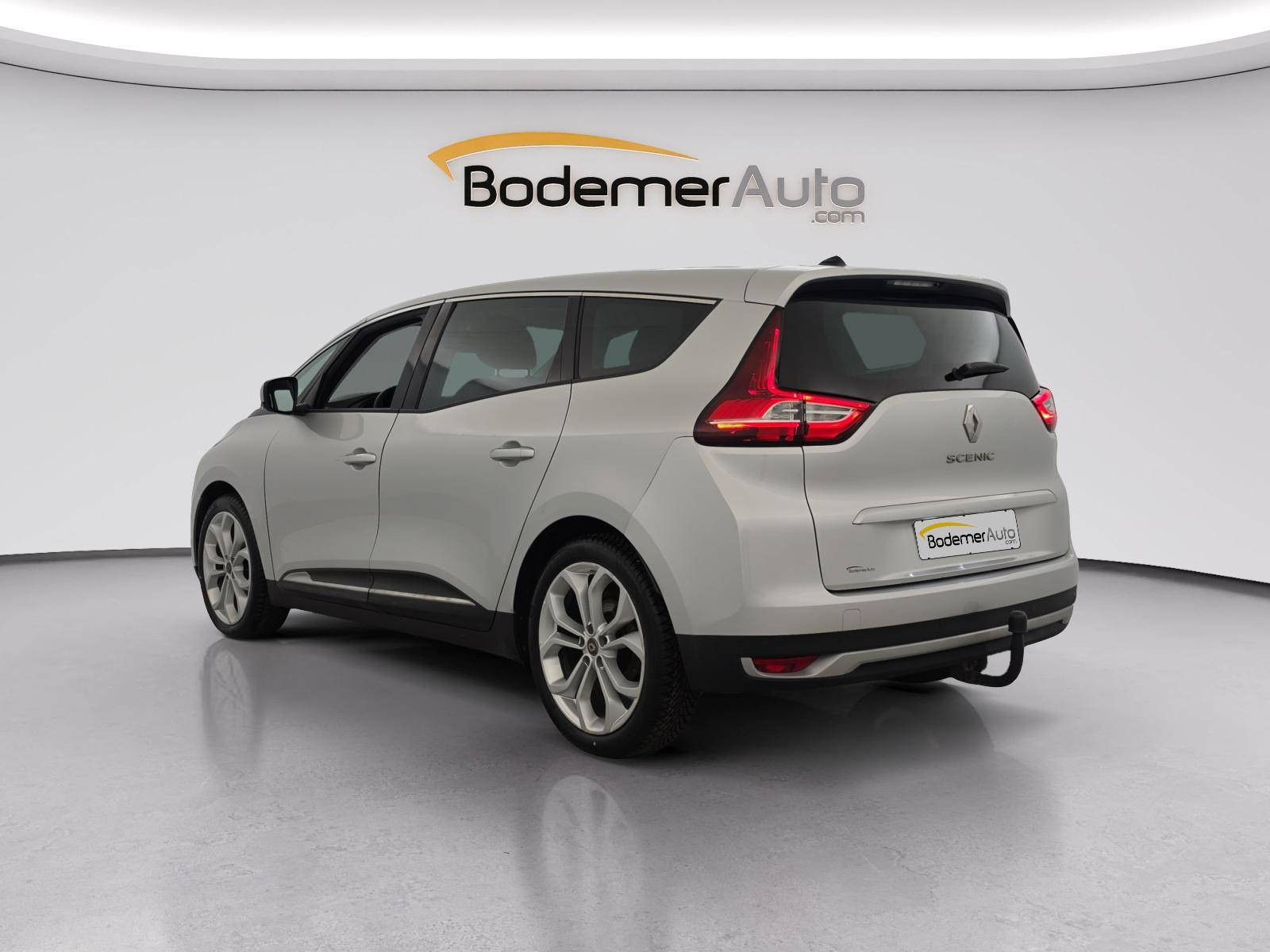 Vente en ligne Renault Grand Scenic 4 Grand Scenic Blue dCi 120 EDC au prix de 20 900 €