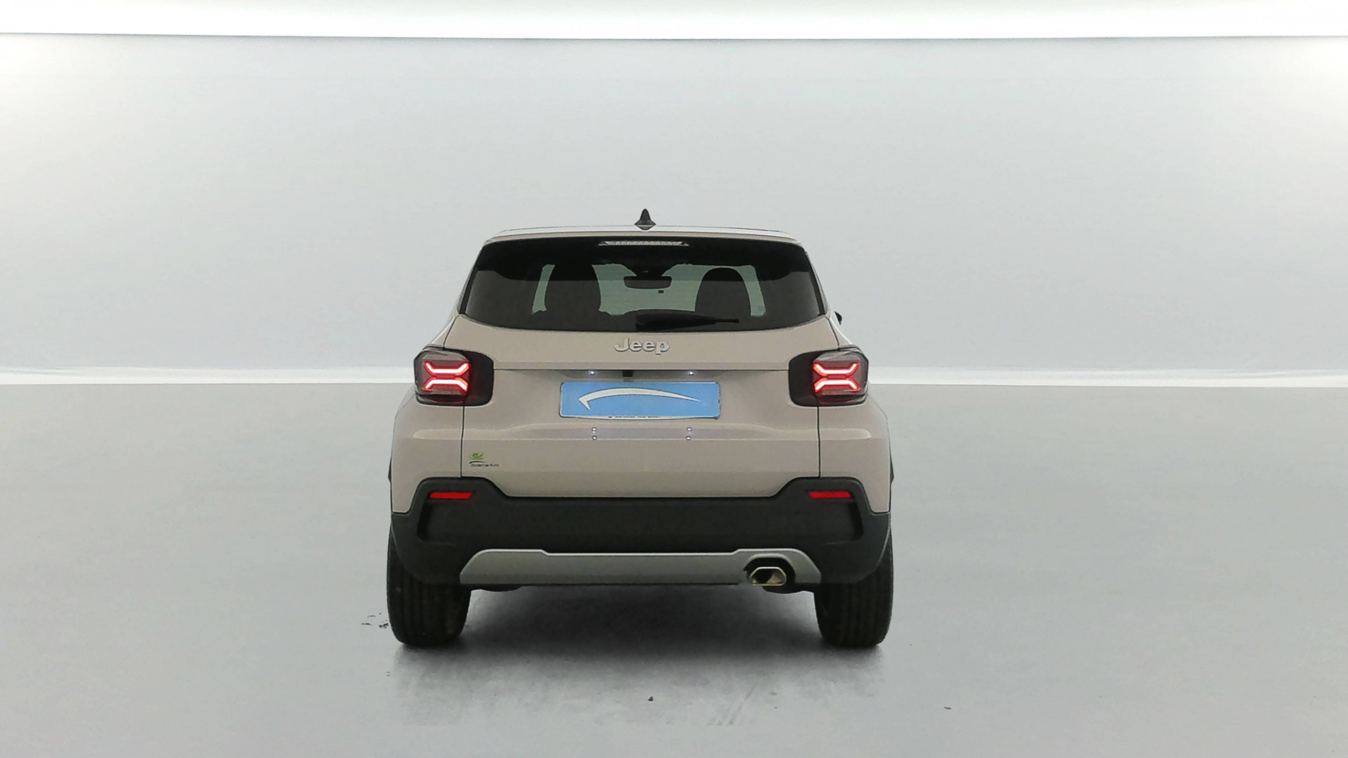 Vente en ligne Jeep Avenger  1.2 Turbo T3 100 ch e-Hybrid BVR6 au prix de 22 990 €