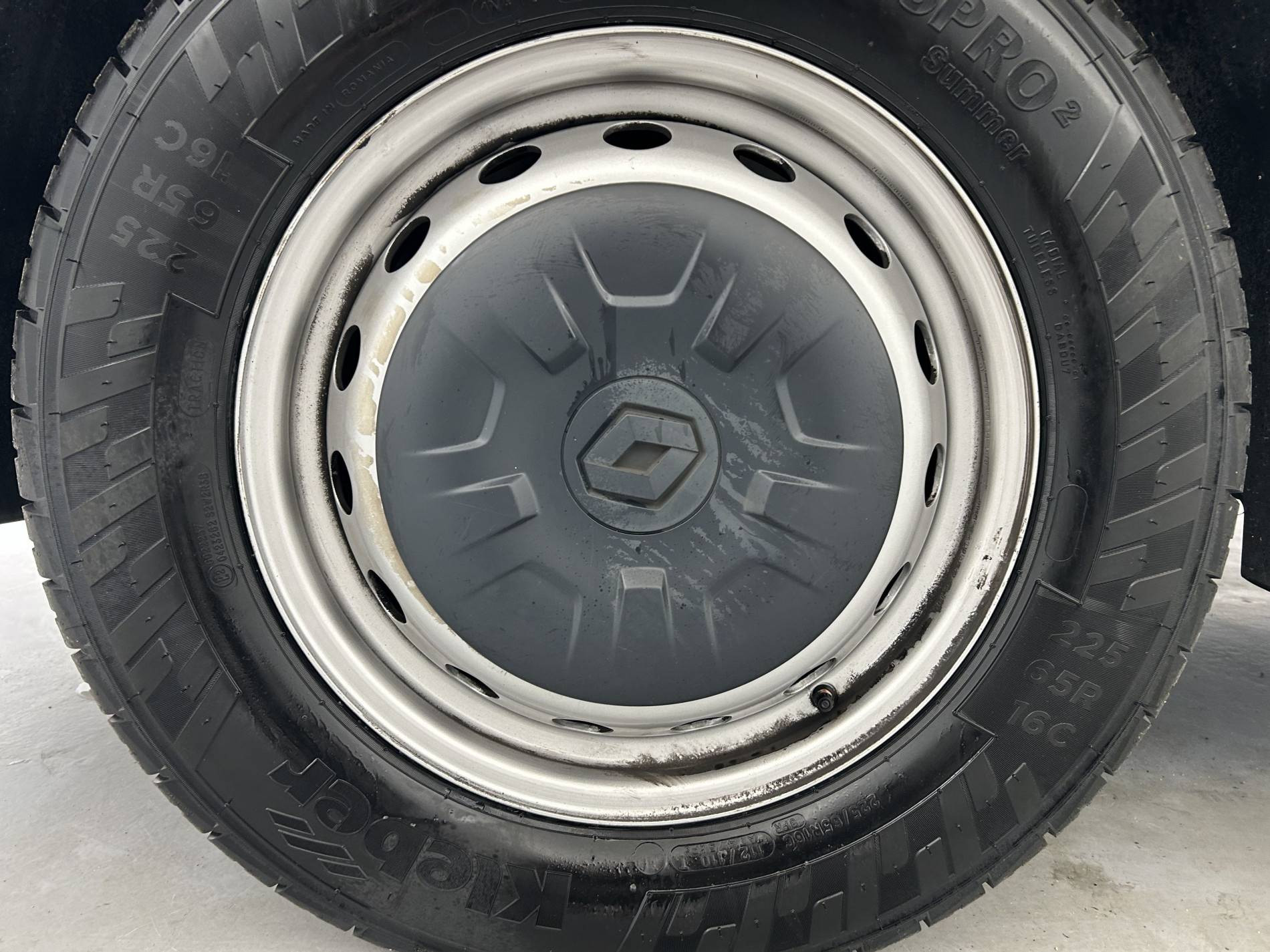 Vente en ligne Renault Master Fourgon MASTER FGN TRAC F3500 L2H2 BLUE DCI 135 au prix de 19 490 €