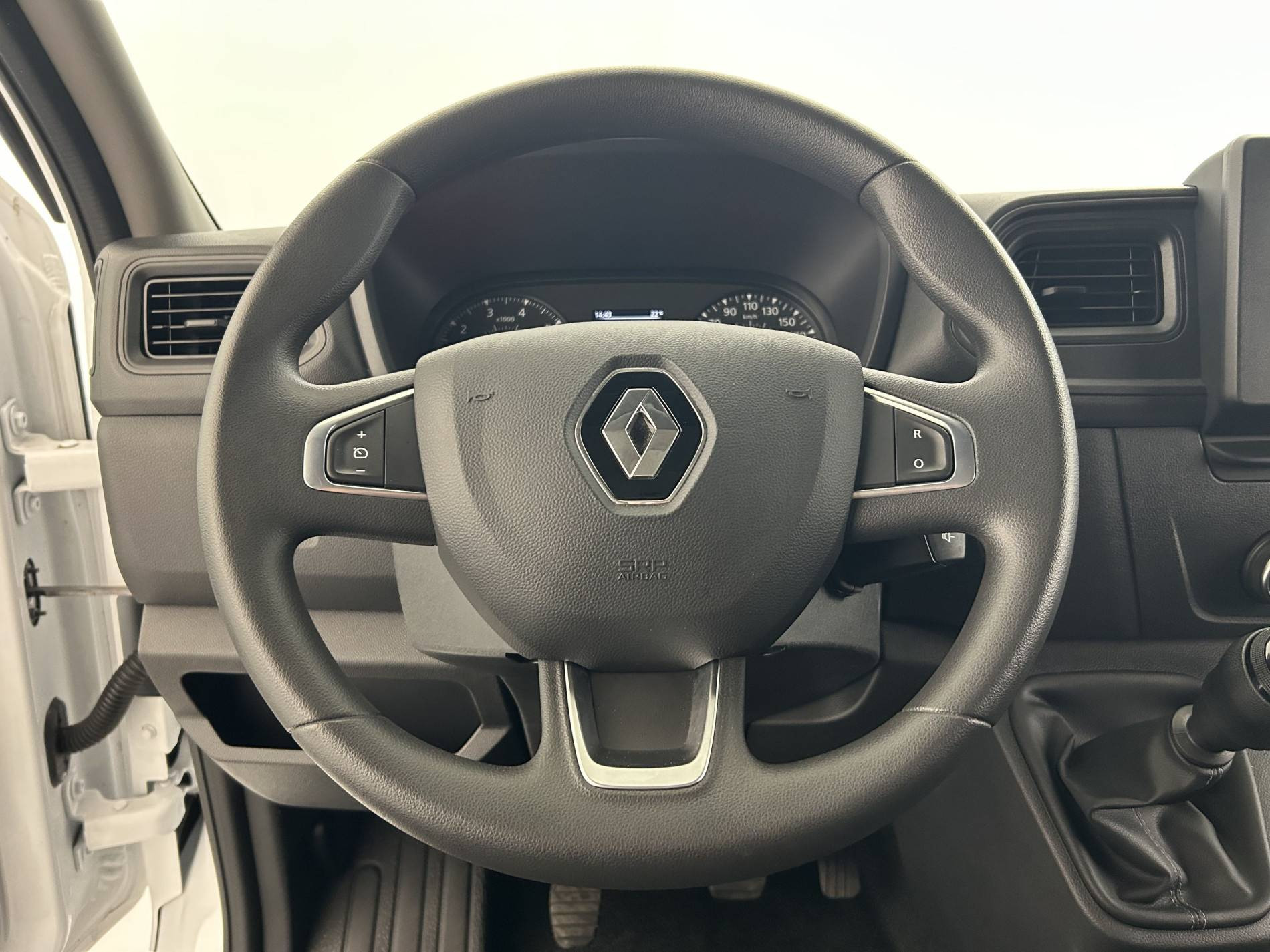 Vente en ligne Renault Master Fourgon MASTER FGN TRAC F3500 L2H2 BLUE DCI 135 au prix de 22 790 €