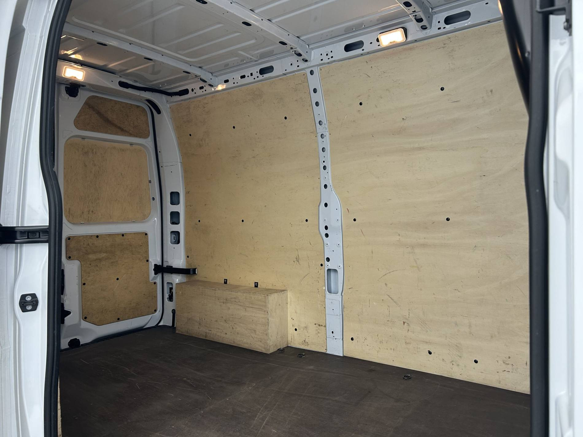Vente en ligne Renault Master Fourgon MASTER FGN TRAC F3500 L2H2 BLUE DCI 135 au prix de 22 790 €