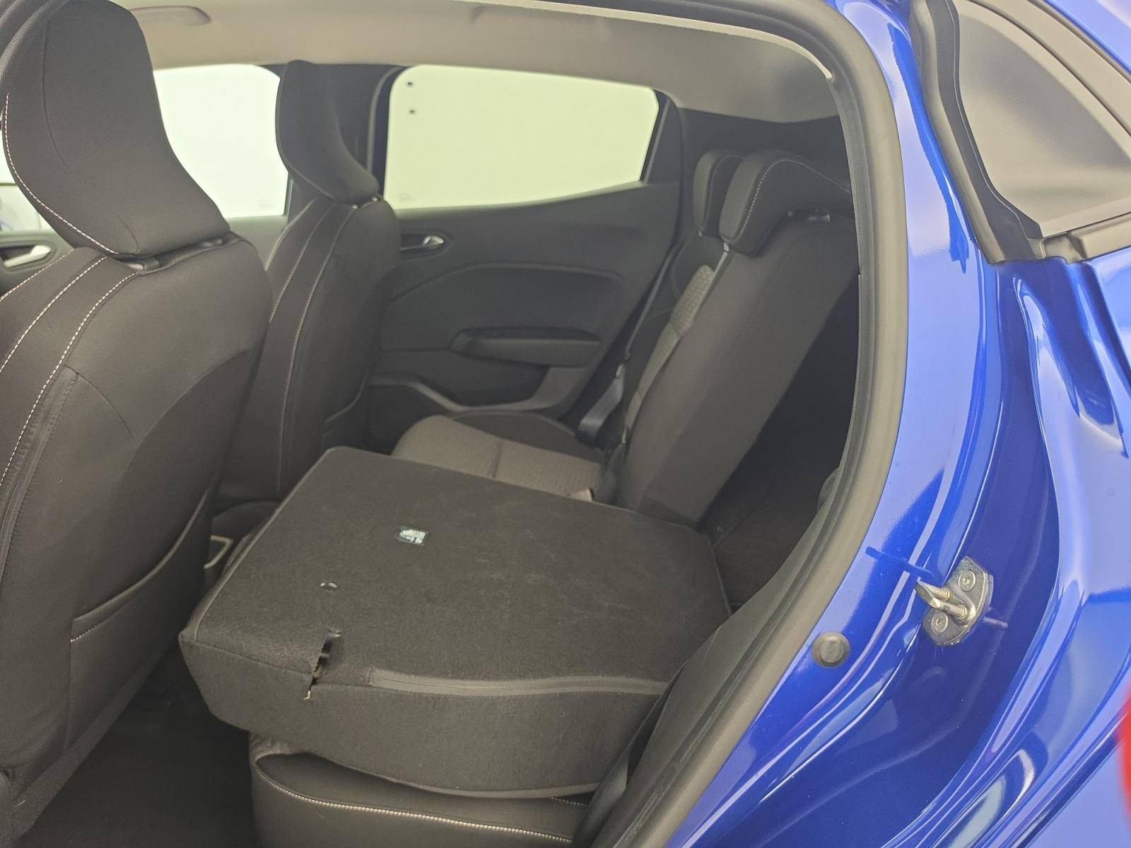 Vente en ligne Renault Clio 5 Clio E-Tech full hybrid 145 au prix de 16 700 €